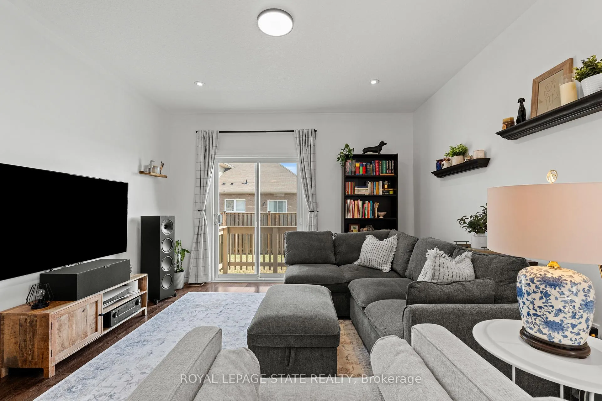 Photo 22 of 292 Keystone Crescent, Hamilton, Stoney Creek — HOMEH