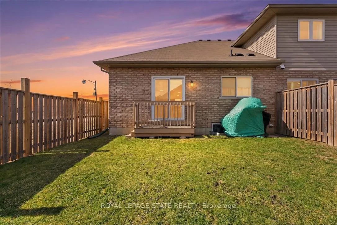 Photo 44 of 292 Keystone Crescent, Hamilton, Stoney Creek — HOMEH
