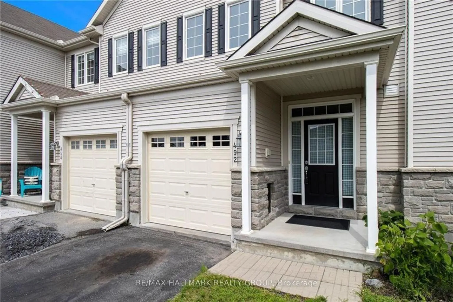Photo 2 of 492 Dundonald Drive, Ottawa, Barrhaven - Stonebridge — HOMEH