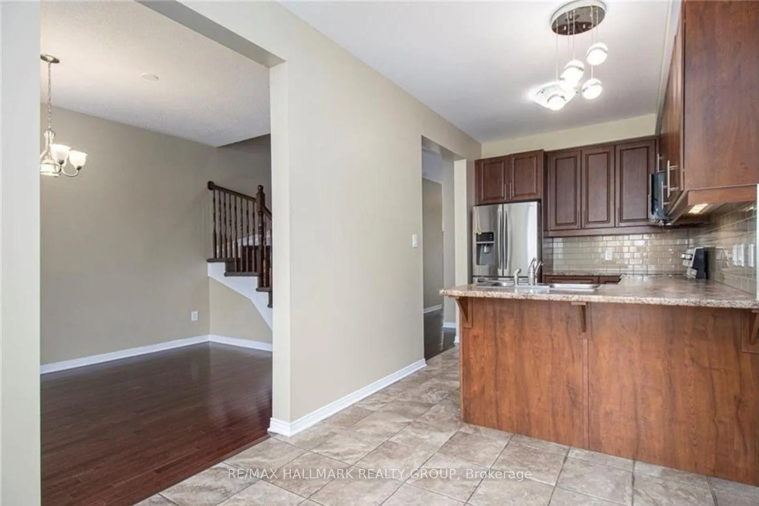 Photo 13 of 492 Dundonald Drive, Ottawa, Barrhaven - Stonebridge — HOMEH