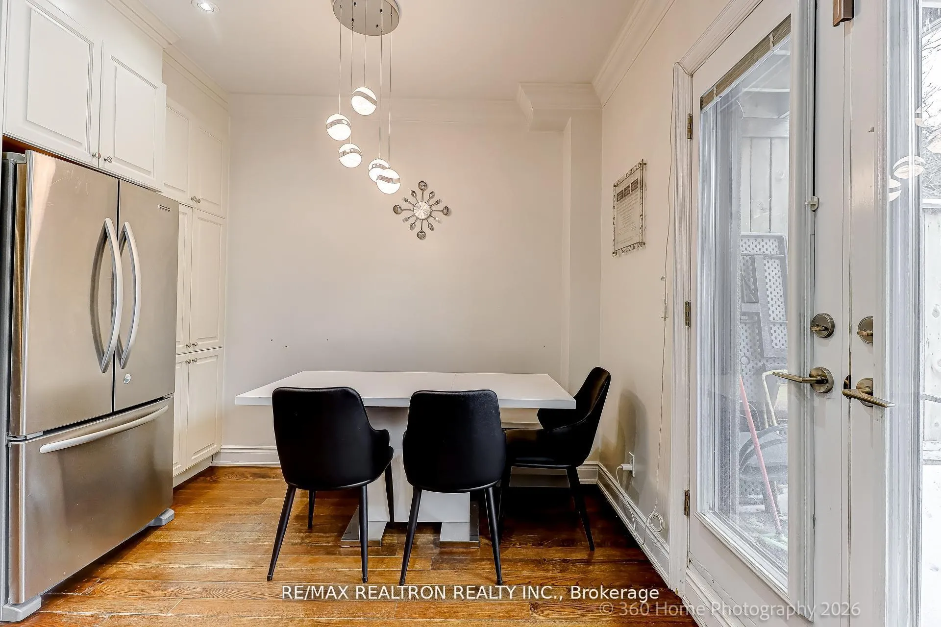 Photo 9 of 7 Stadacona Drive, Toronto, Englemount-Lawrence — HOMEH
