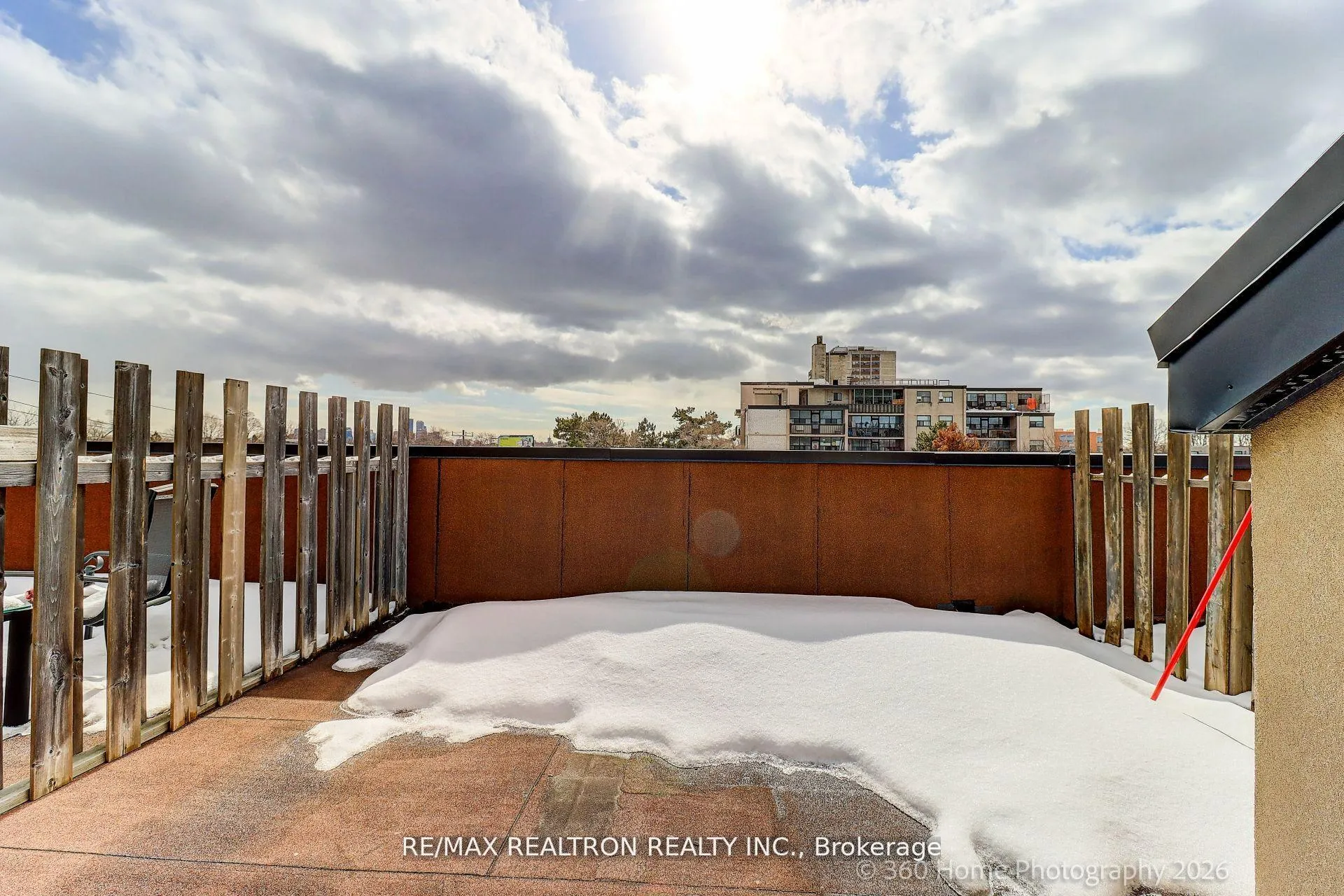 Photo 23 of 7 Stadacona Drive, Toronto, Englemount-Lawrence — HOMEH
