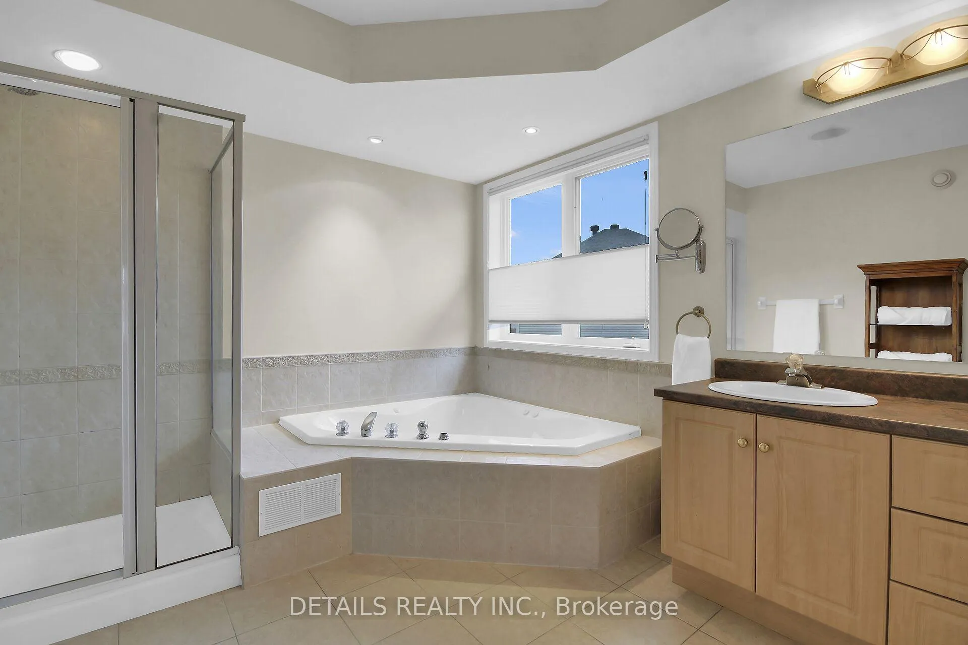Photo 23 of 7 Stonecroft Terrace, Ottawa, Kanata - Kanata Lakes/Heritage Hills — HOMEH