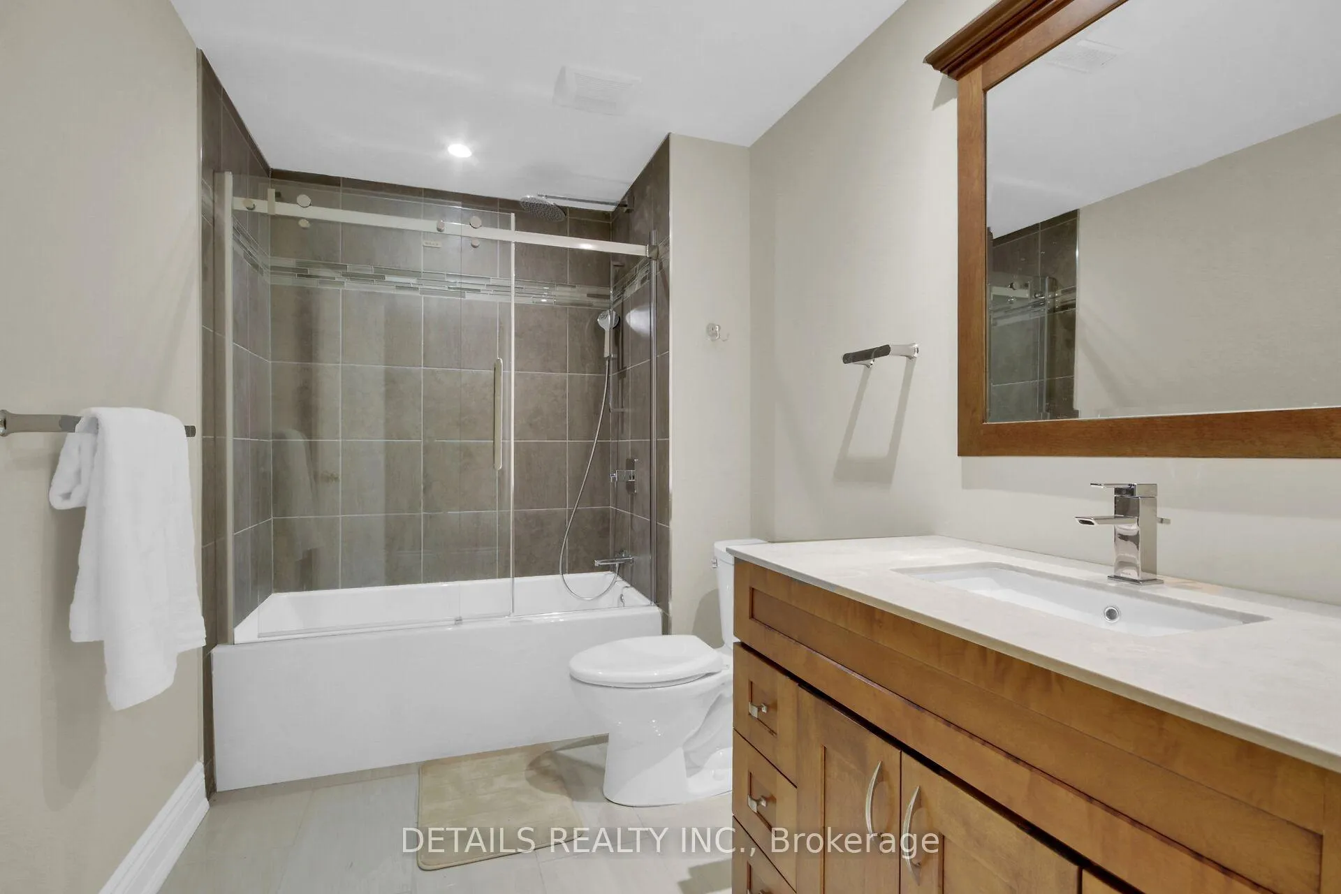 Photo 34 of 7 Stonecroft Terrace, Ottawa, Kanata - Kanata Lakes/Heritage Hills — HOMEH
