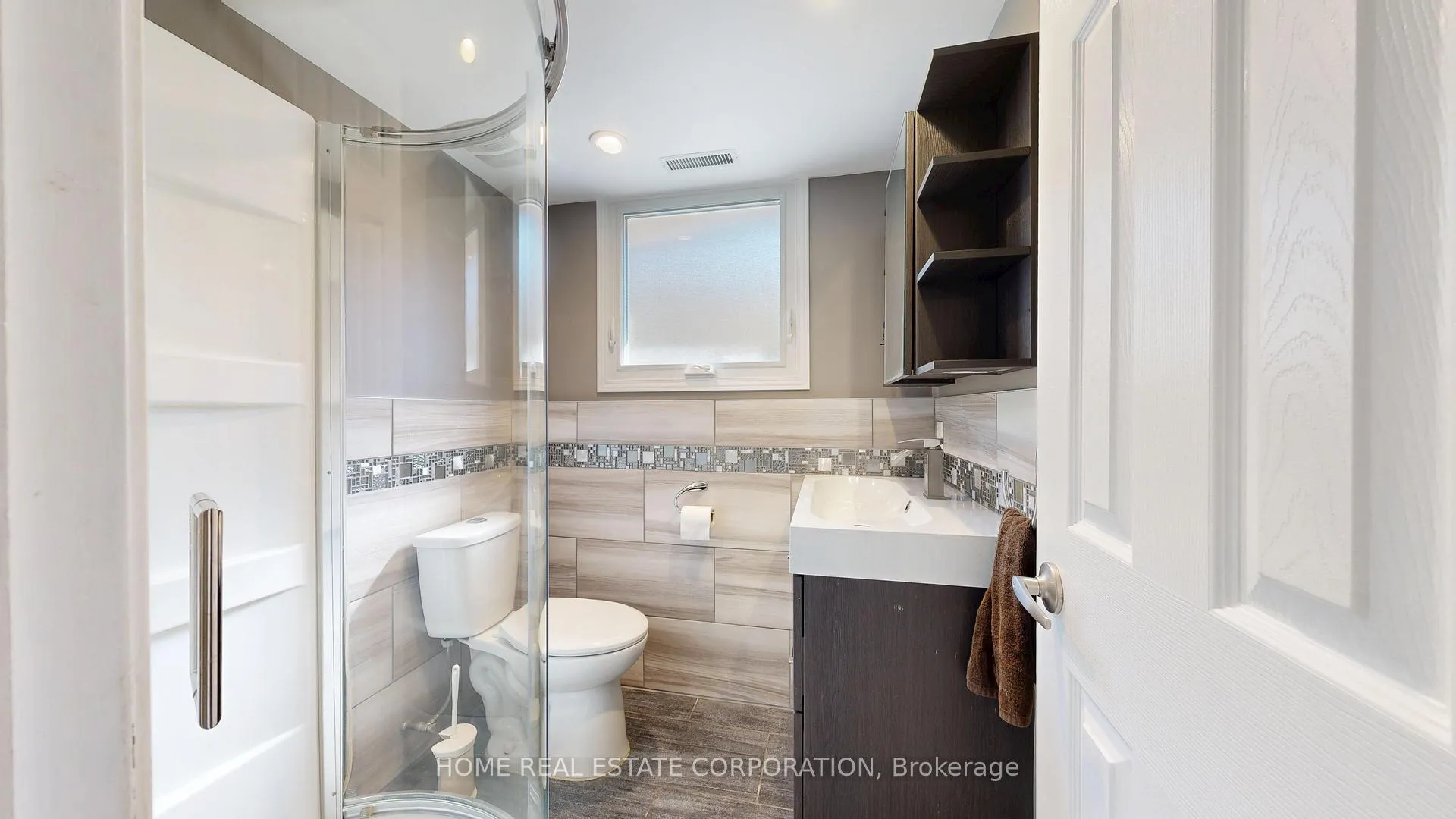 Photo 15 of 13 Rene Lane, St. Catharines, Secord Woods — HOMEH
