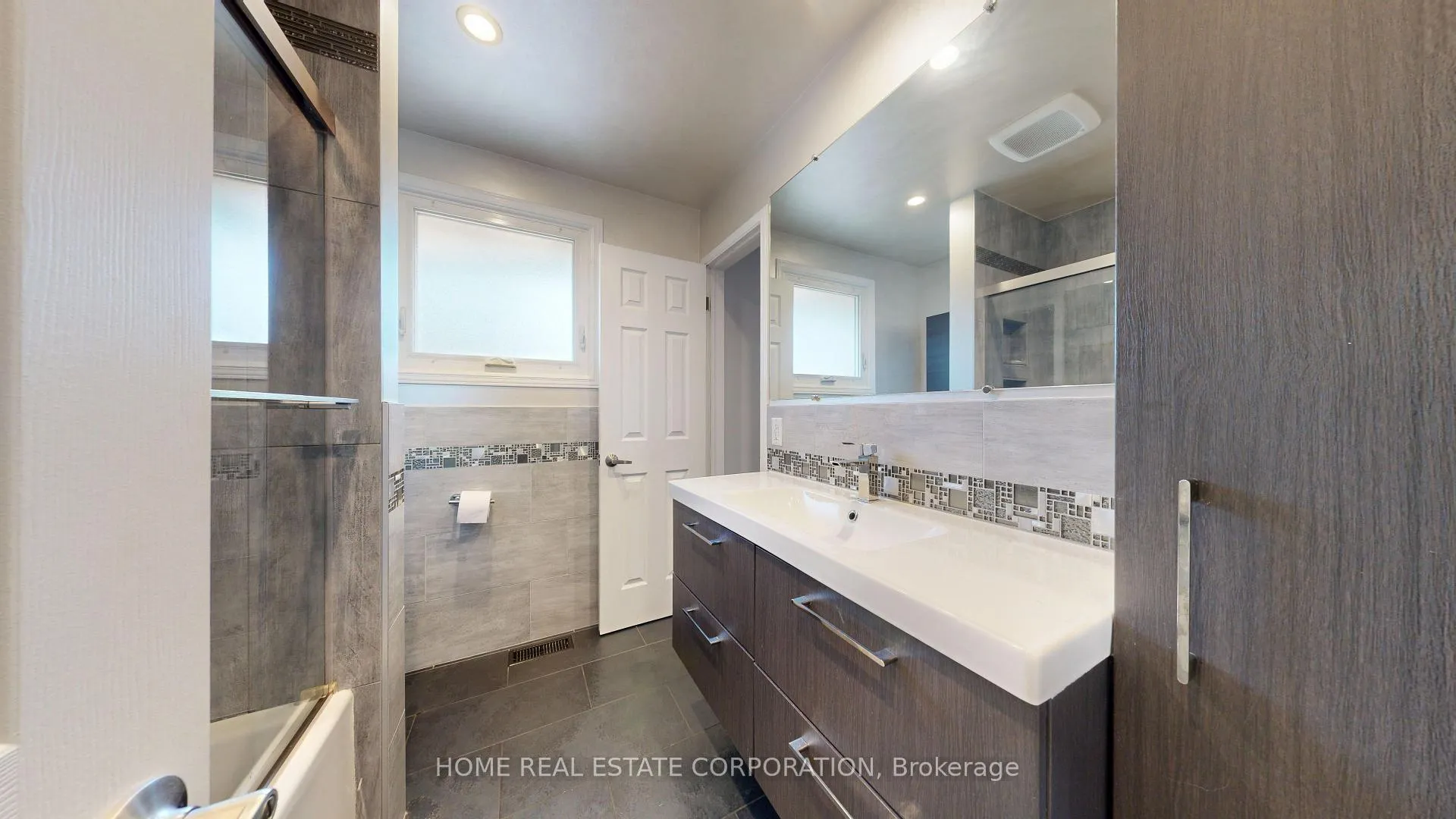 Photo 29 of 13 Rene Lane, St. Catharines, Secord Woods — HOMEH