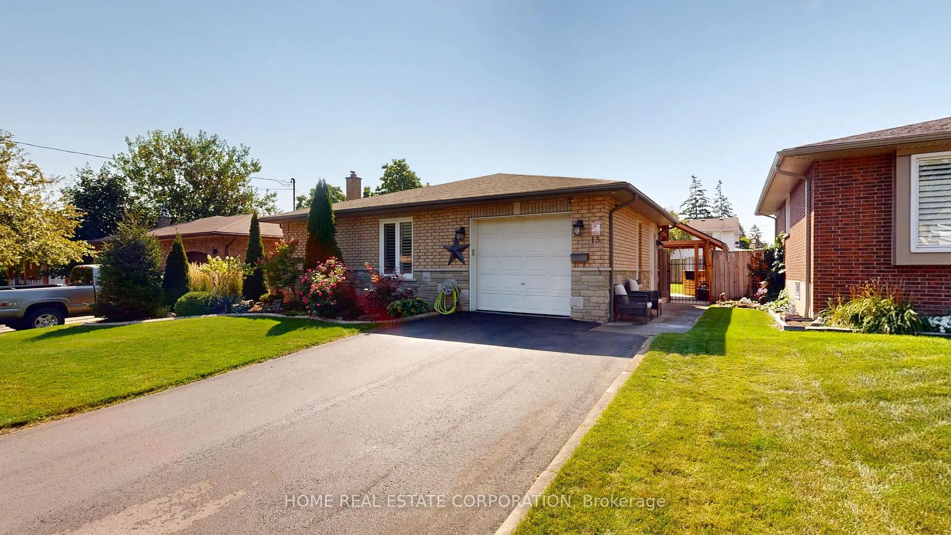 Photo 41 of 13 Rene Lane, St. Catharines, Secord Woods — HOMEH