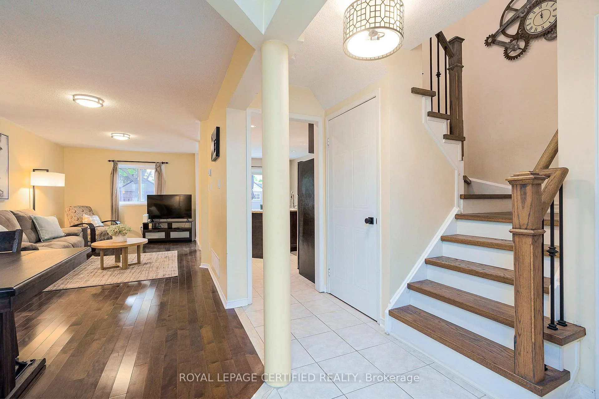 Photo 9 of 38 Banner Road, Brampton, Brampton West — HOMEH