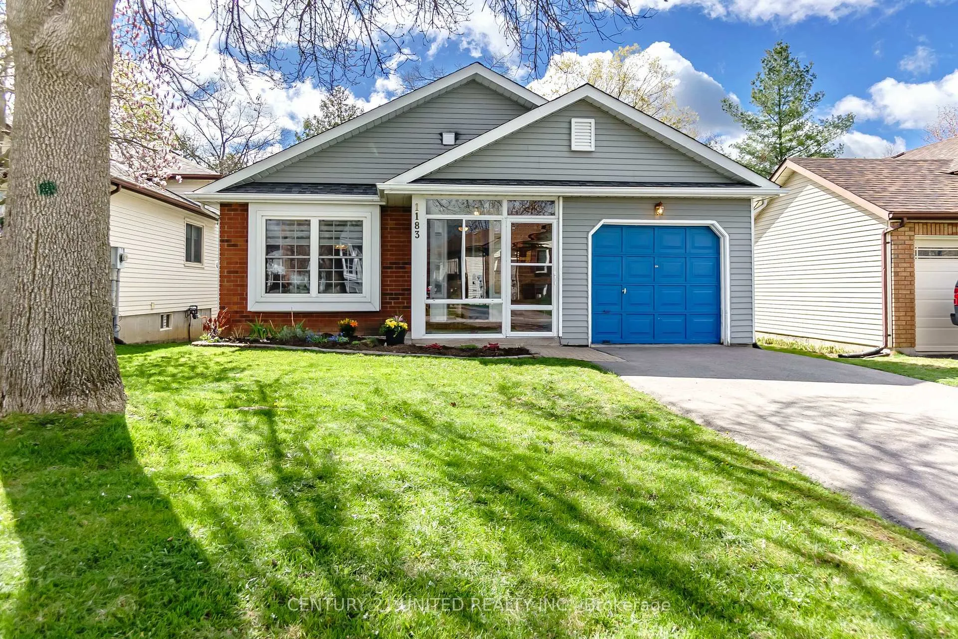 Photo 2 of 1183 Huntington Circle, Peterborough, Otonabee Ward 1 — HOMEH