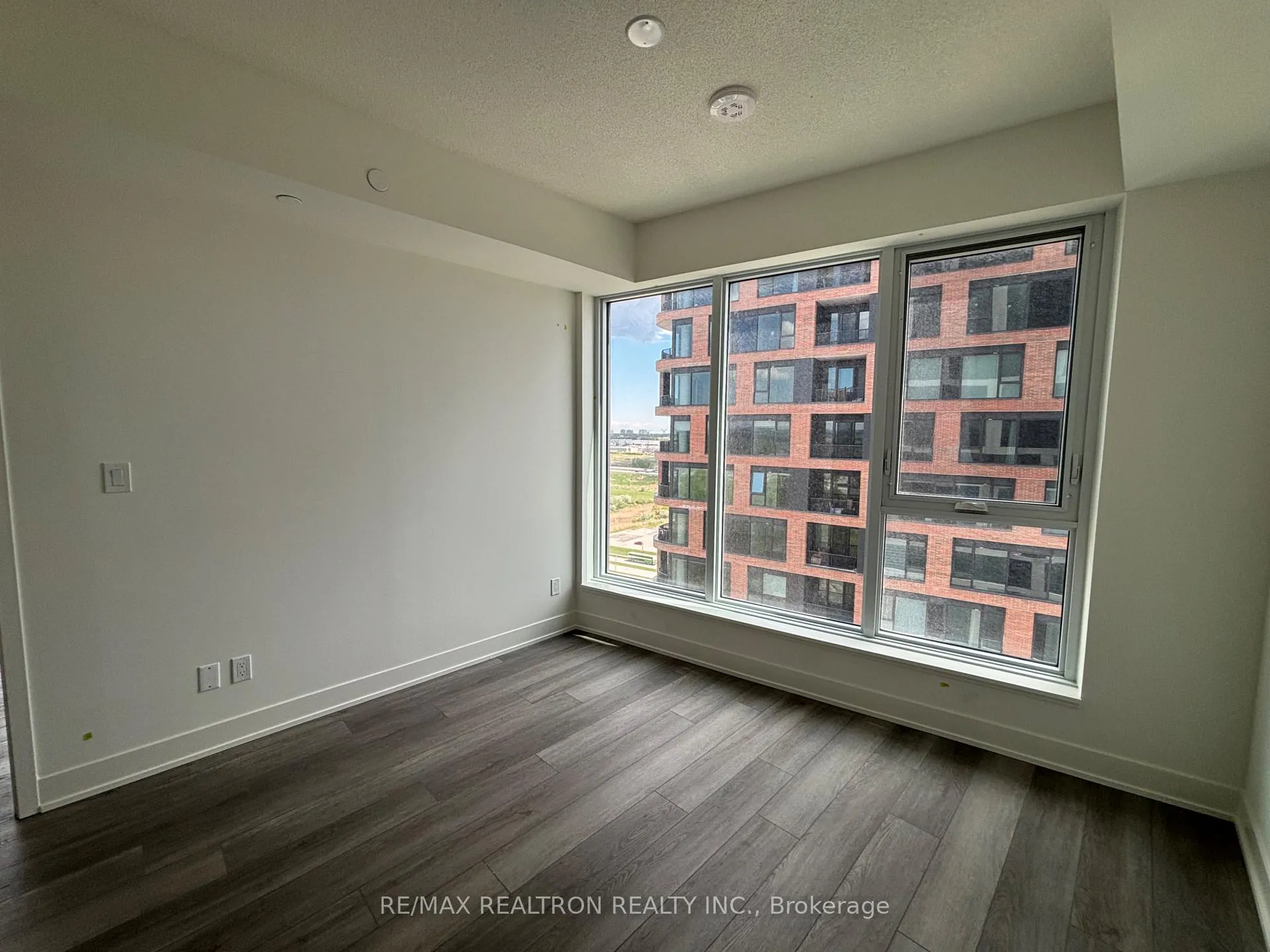 Photo 18 of Unit 1920, 56 Andre De Grasse Street, Markham, Unionville — HOMEH