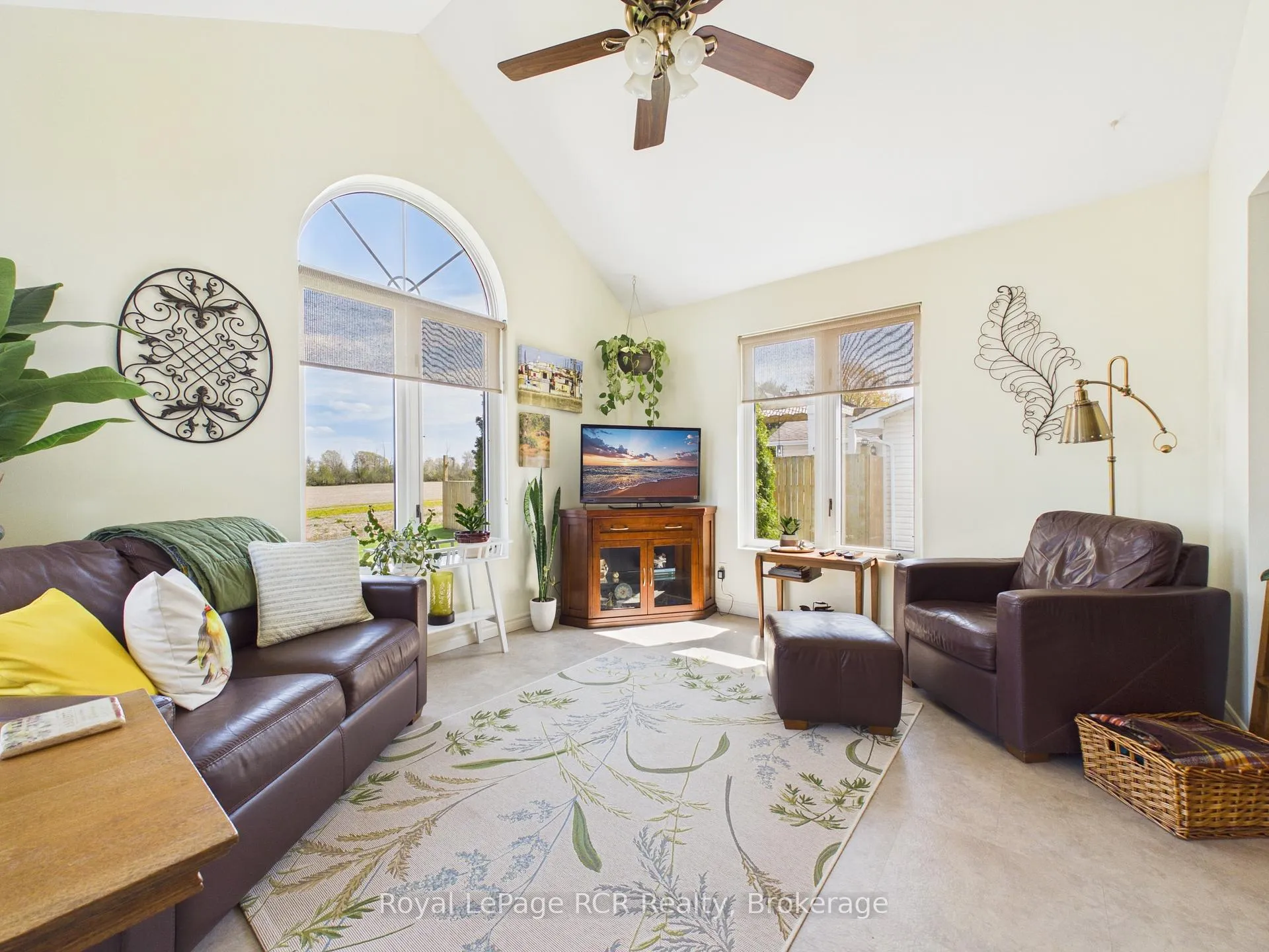 Photo 13 of 465 Grandview Road, North Huron, Wingham — HOMEH