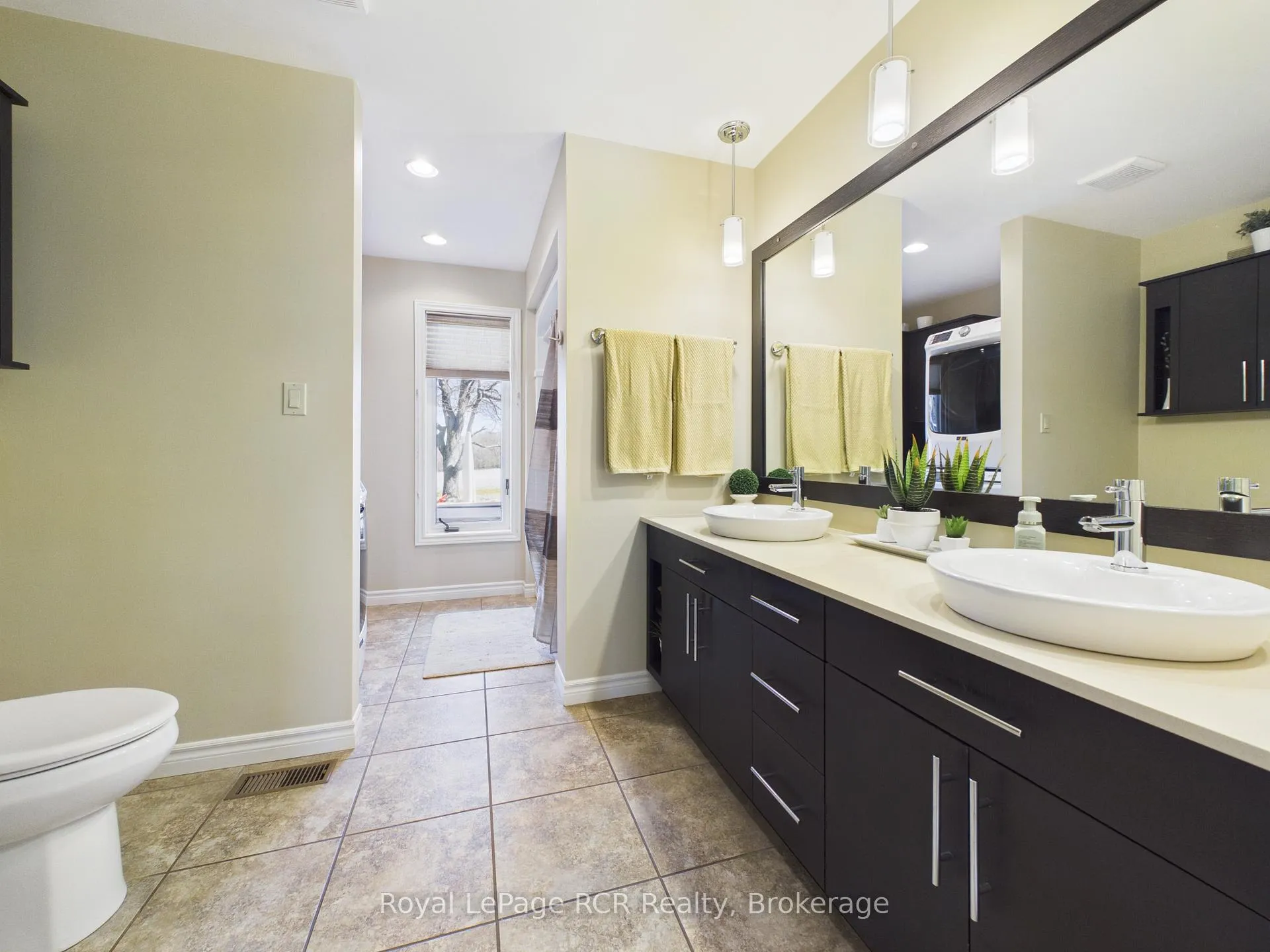 Photo 17 of 465 Grandview Road, North Huron, Wingham — HOMEH