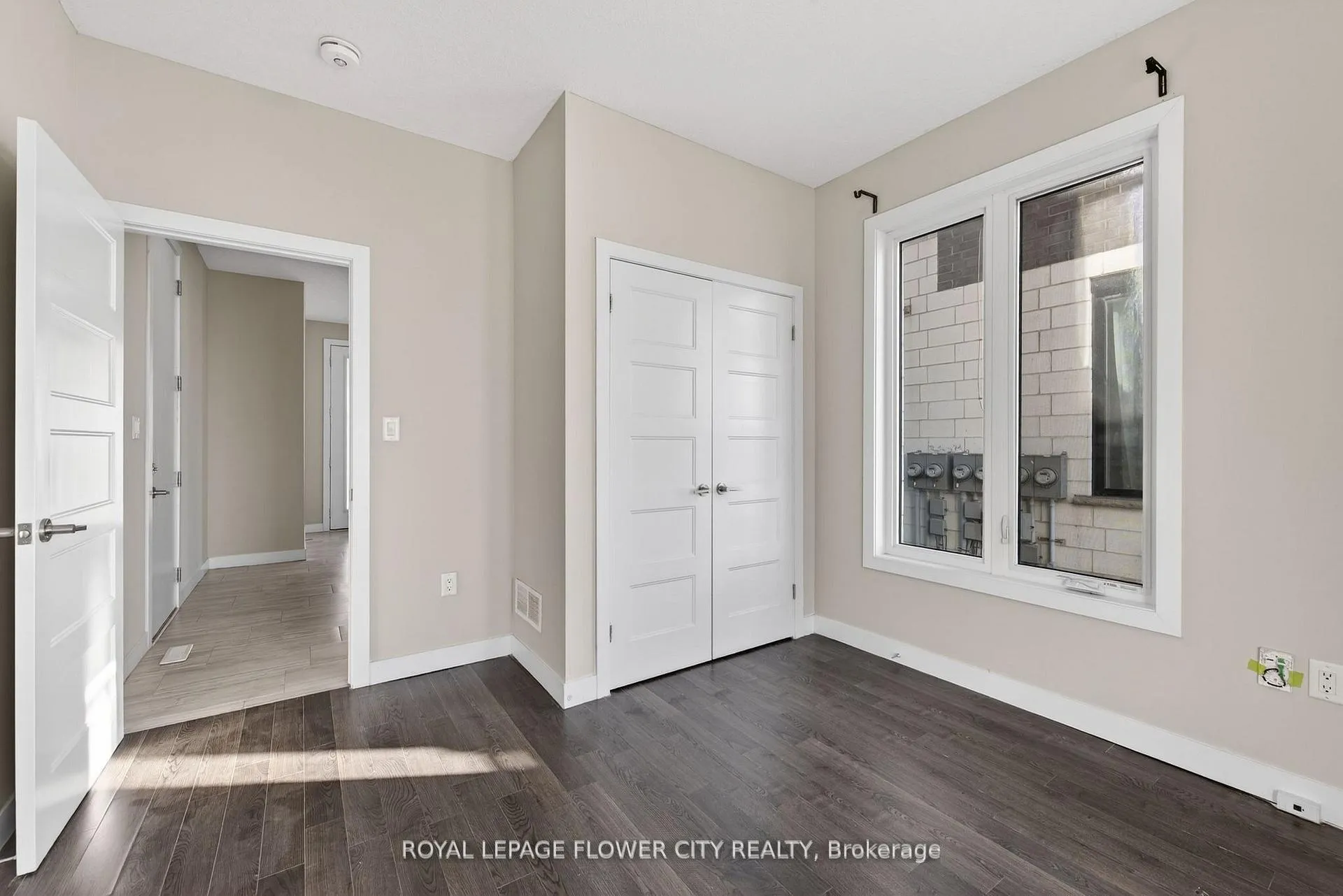 Photo 13 of 923 Sarnia Road, London, North M — HOMEH