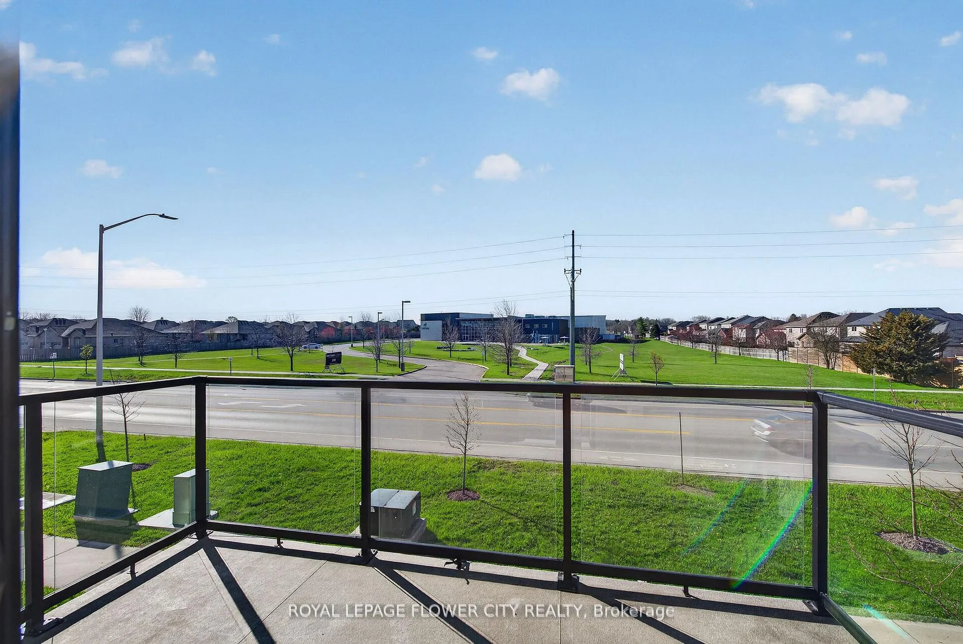 Photo 25 of 923 Sarnia Road, London, North M — HOMEH