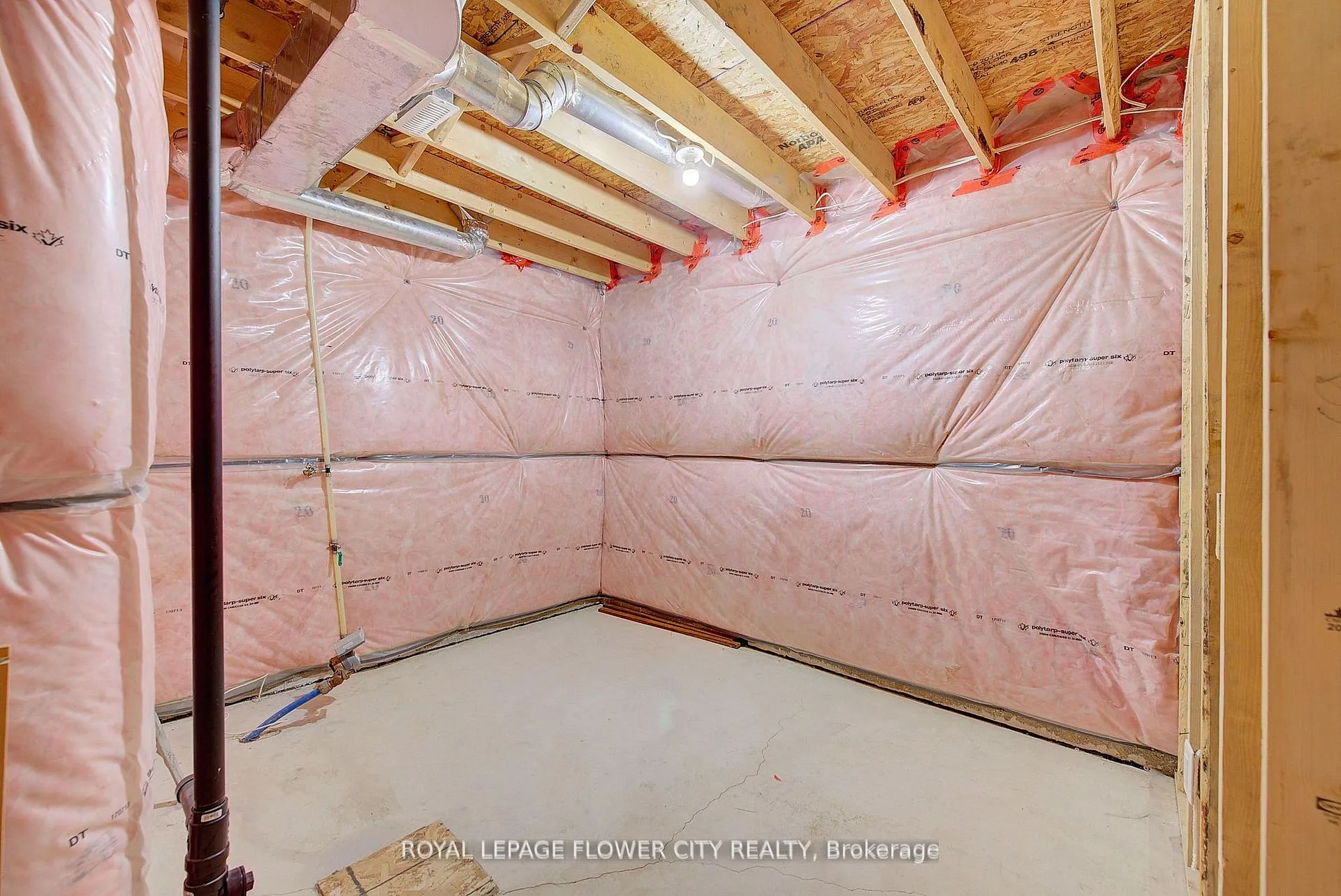Photo 38 of 923 Sarnia Road, London, North M — HOMEH