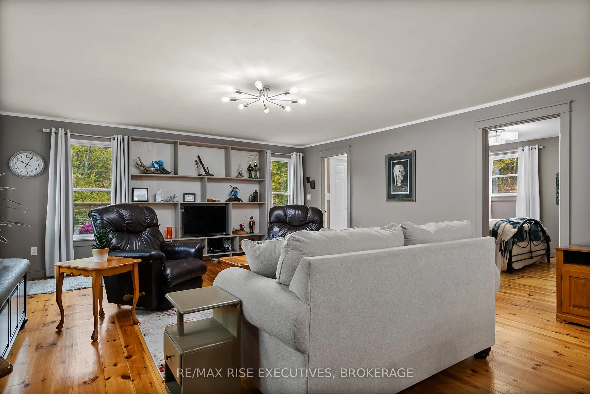 Photo 13 of 1017 Woods Lane, Frontenac, Frontenac South — HOMEH
