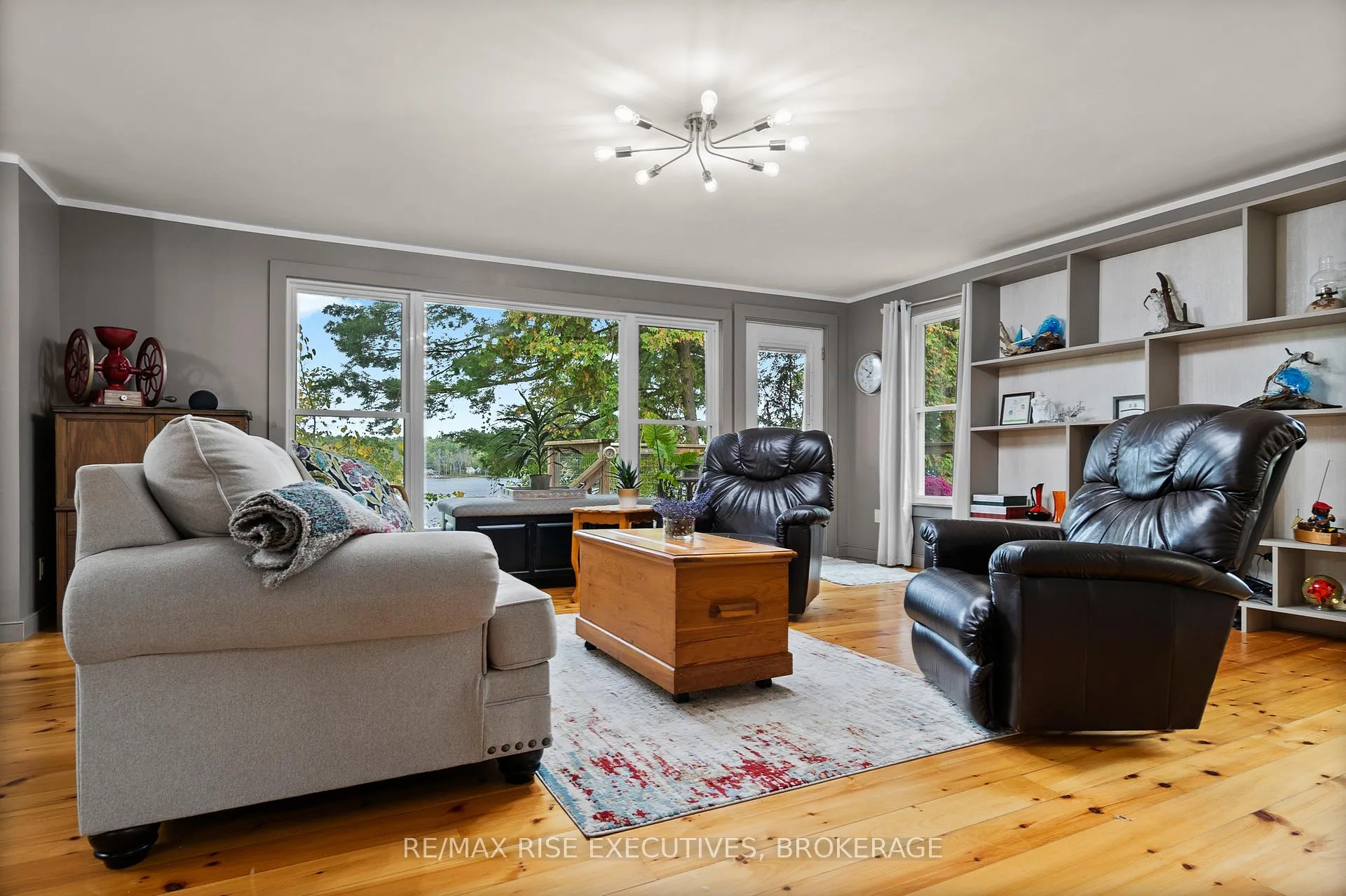 Photo 14 of 1017 Woods Lane, Frontenac, Frontenac South — HOMEH