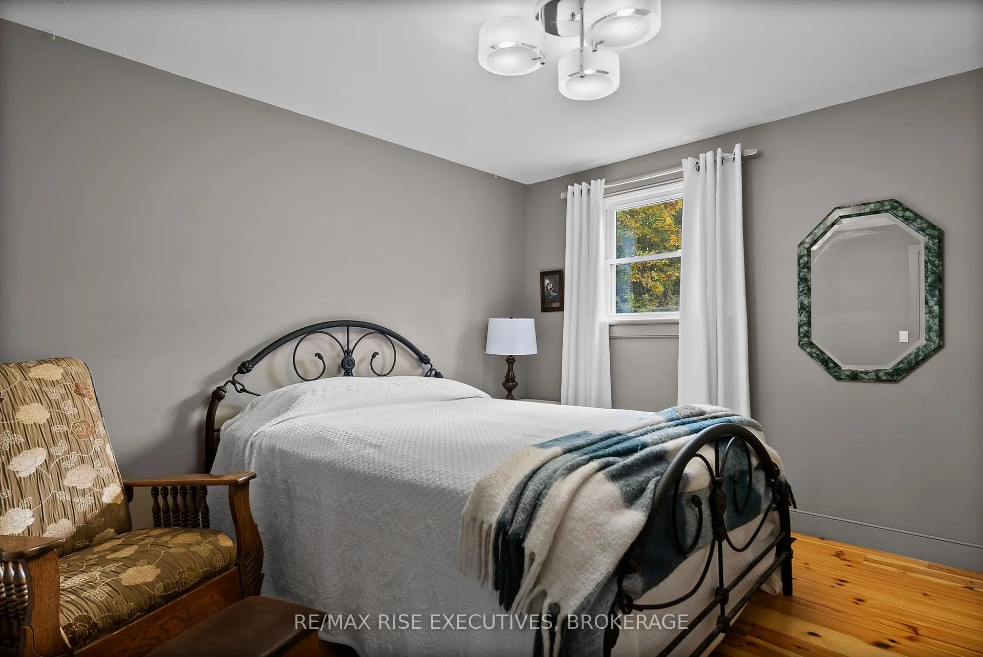 Photo 19 of 1017 Woods Lane, Frontenac, Frontenac South — HOMEH