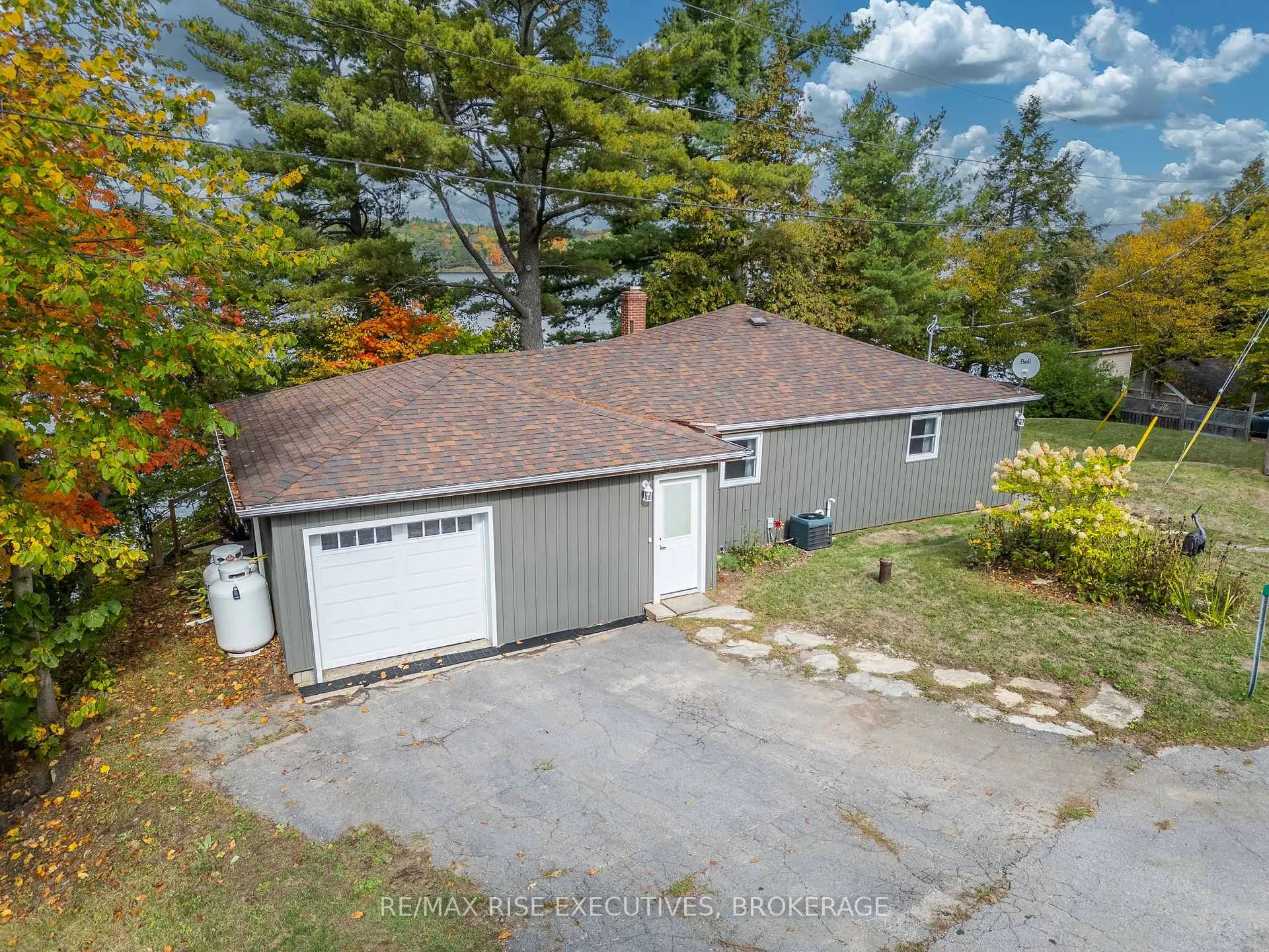 Photo 40 of 1017 Woods Lane, Frontenac, Frontenac South — HOMEH