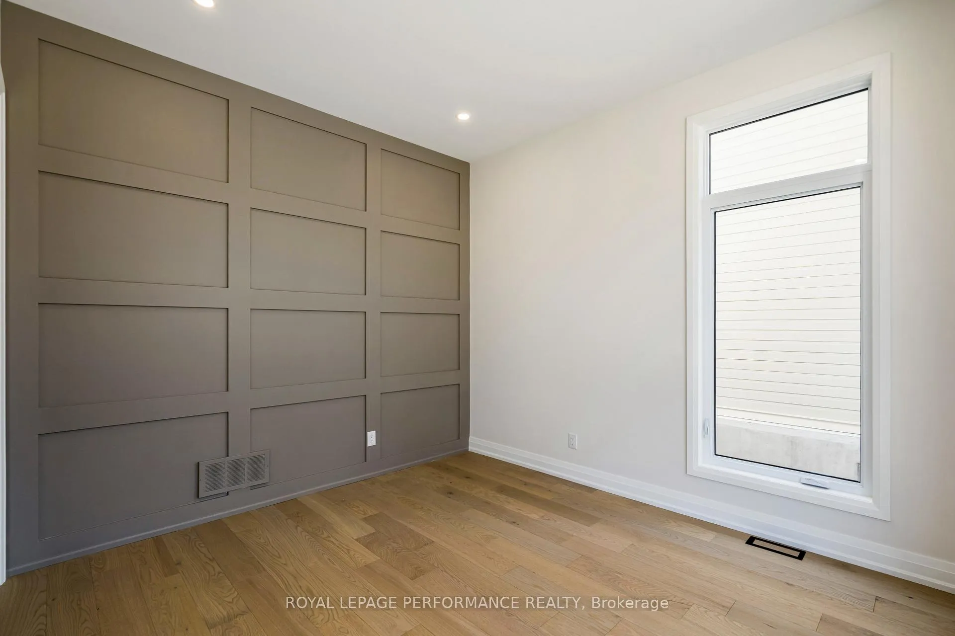 Photo 11 of 31 Commanda Way, Ottawa, Lindenlea — HOMEH