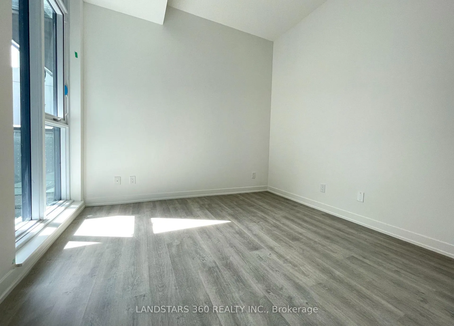 Photo 15 of Unit 1017, 292 Verdale Crossing, Markham, Unionville — HOMEH