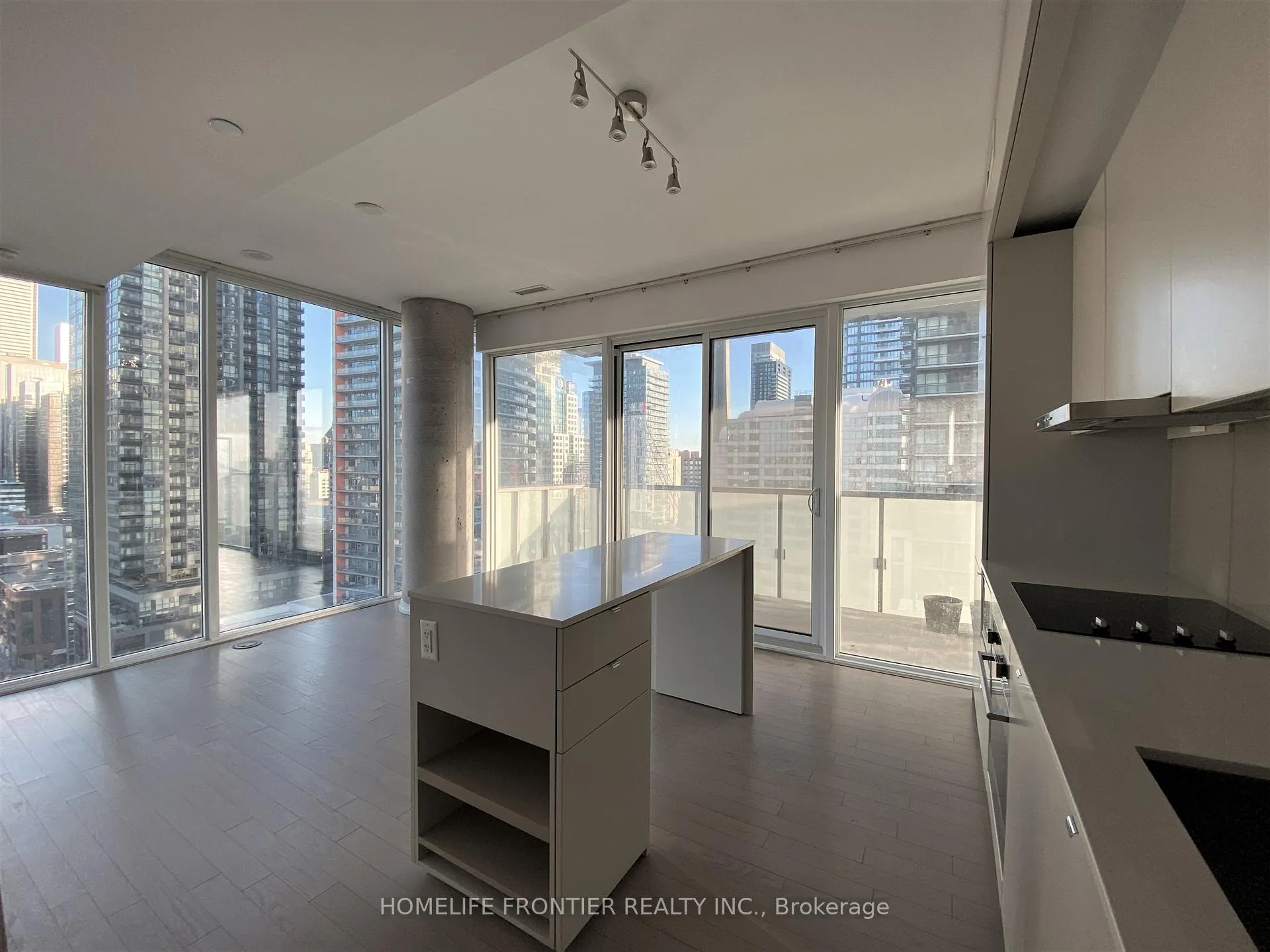 Photo 4 of Unit 1706, 101 Peter Street, Toronto, Waterfront Communities — HOMEH