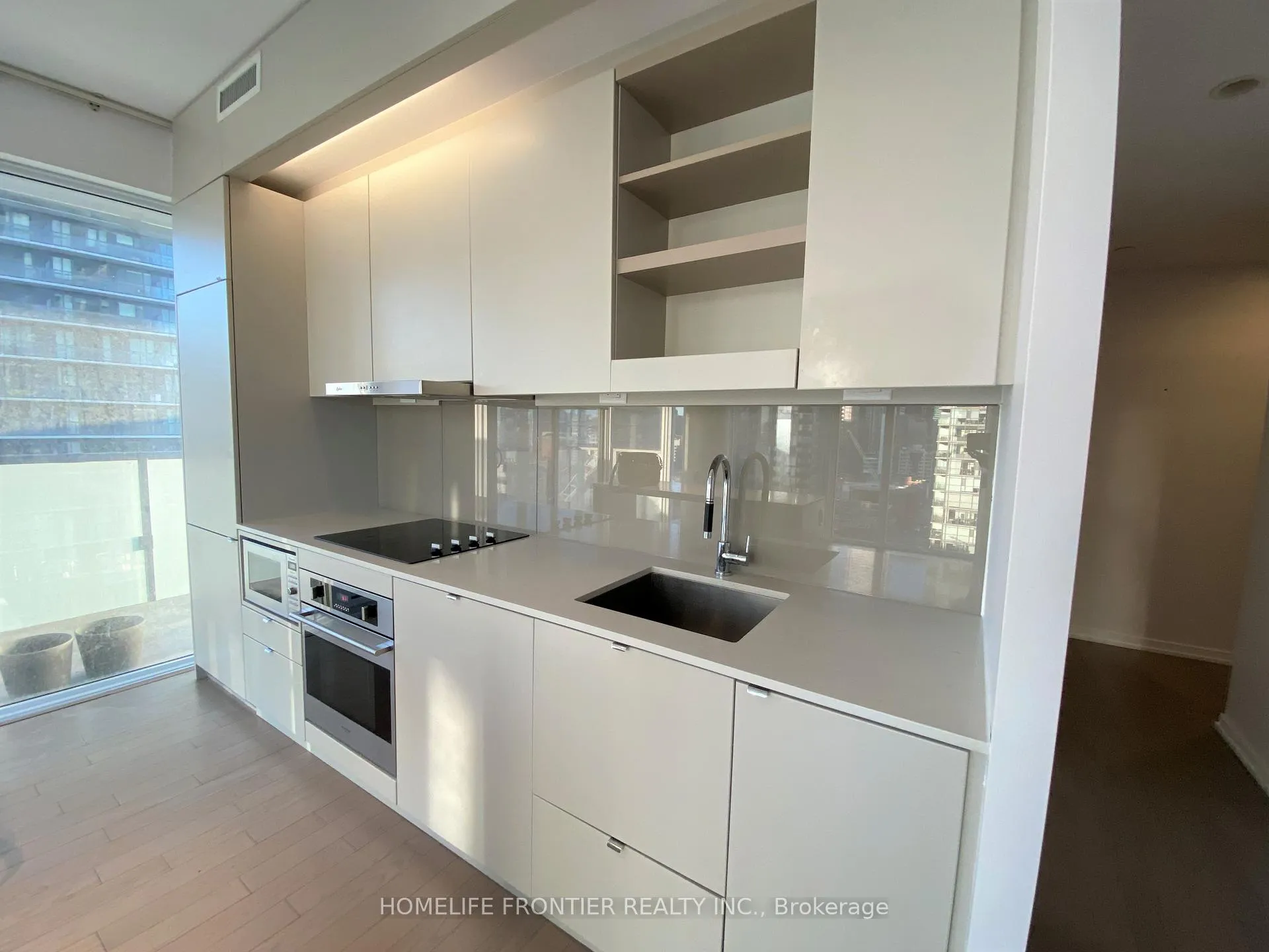 Photo 5 of Unit 1706, 101 Peter Street, Toronto, Waterfront Communities — HOMEH