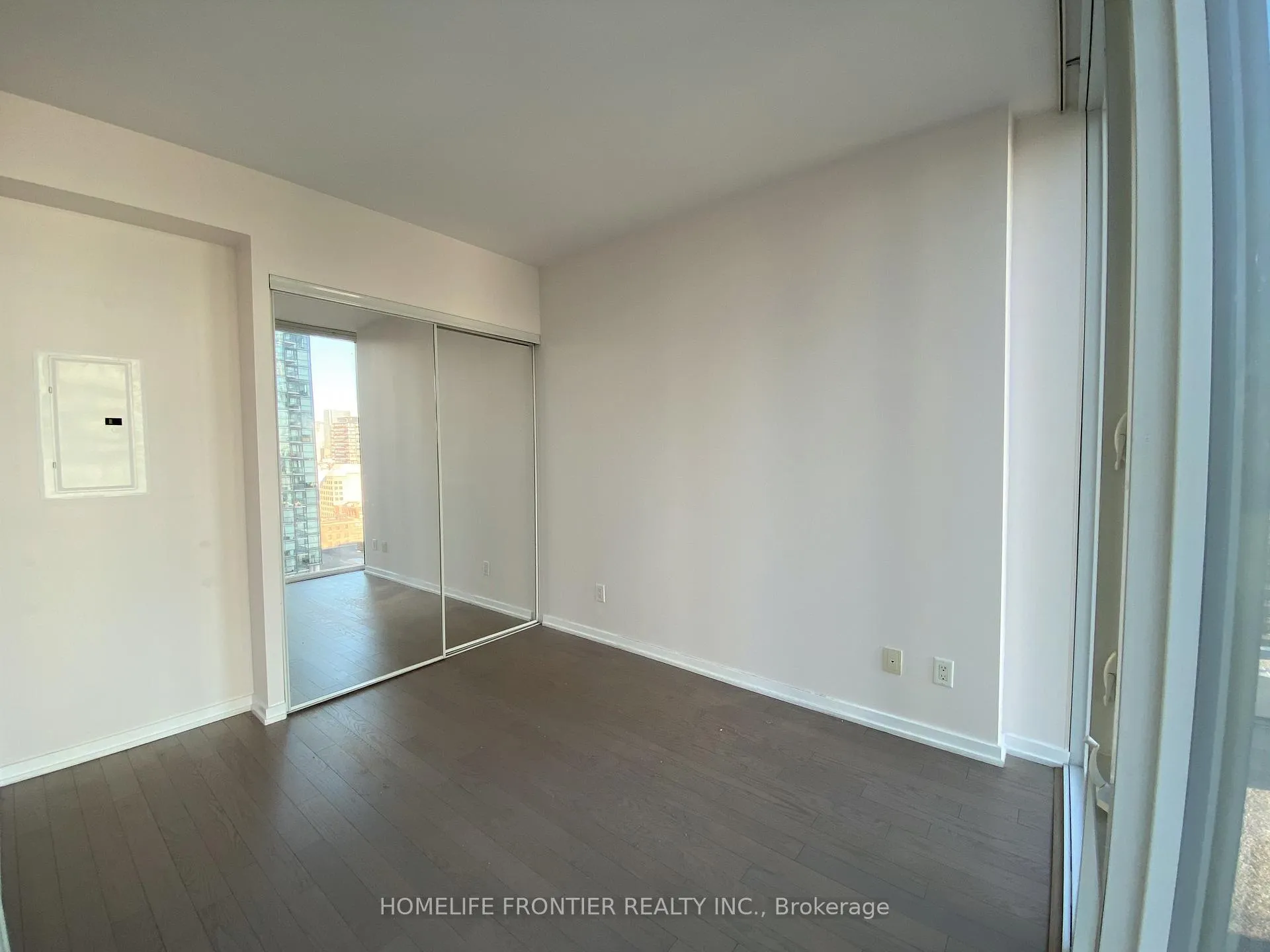 Photo 7 of Unit 1706, 101 Peter Street, Toronto, Waterfront Communities — HOMEH
