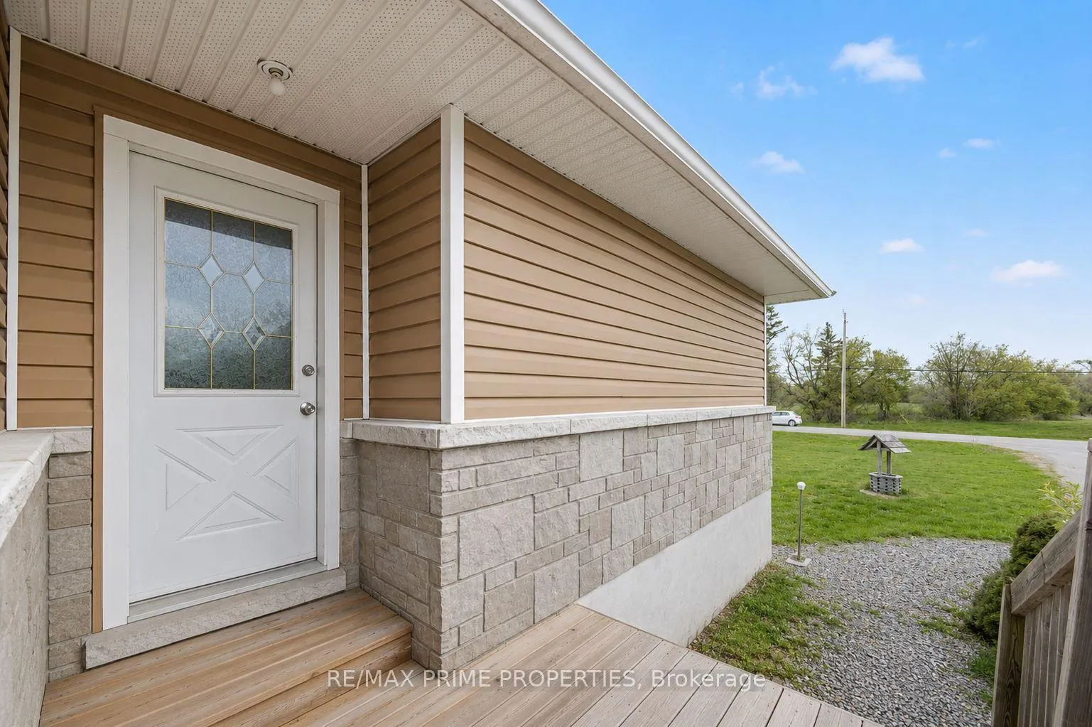 Photo 3 of 1110 Hyndman Road, Edwardsburgh/Cardinal, Edwardsburgh/Cardinal Twp — HOMEH