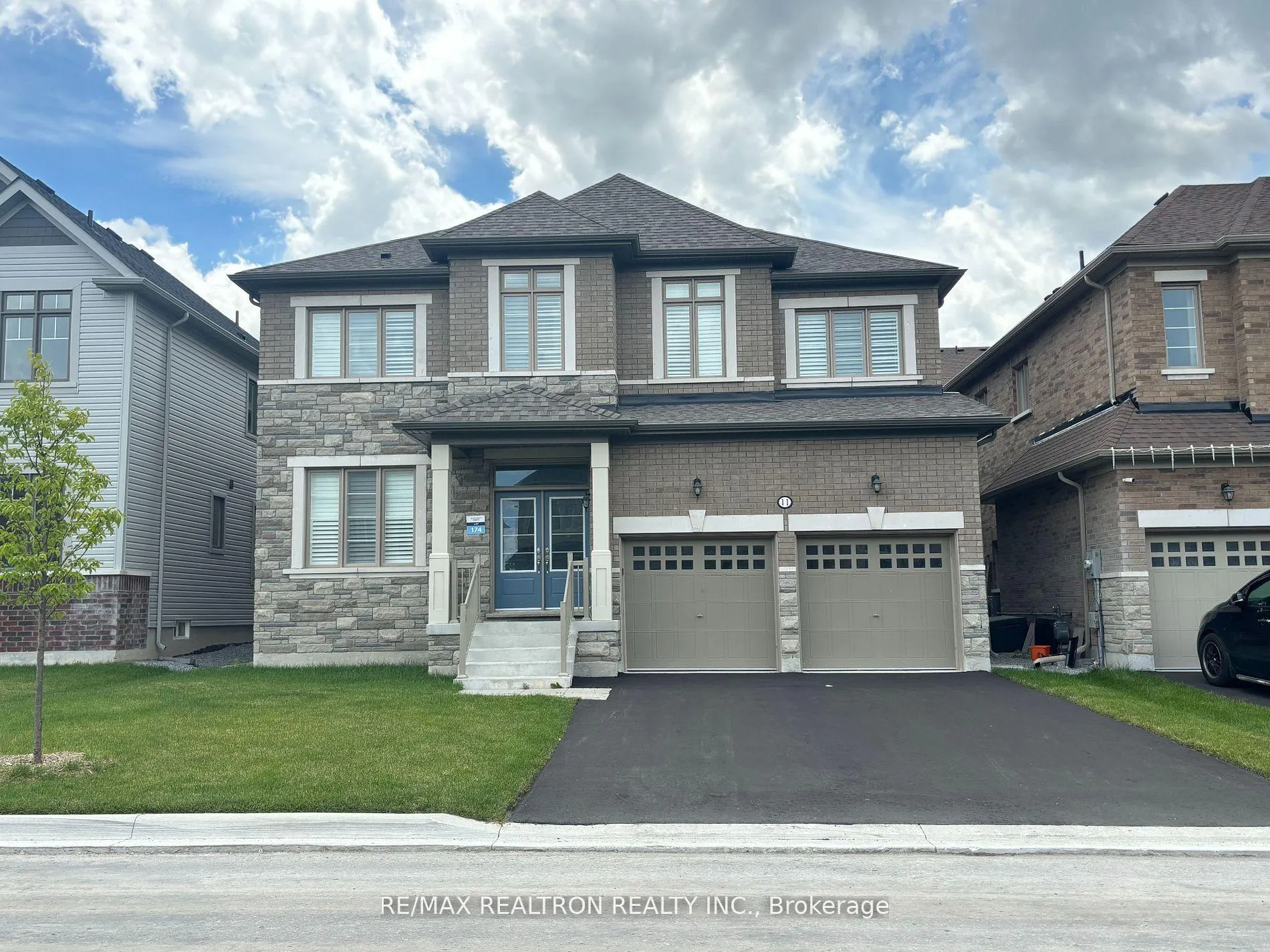 Photo of 11 Father Muckle Avenue