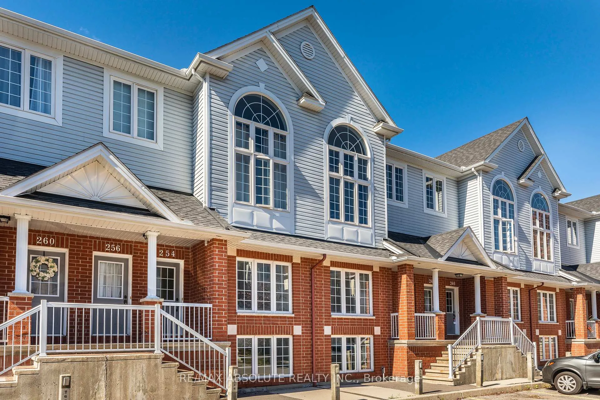 Photo 1 of 242 Gershwin Private, Ottawa, Westcliffe Estates — HOMEH