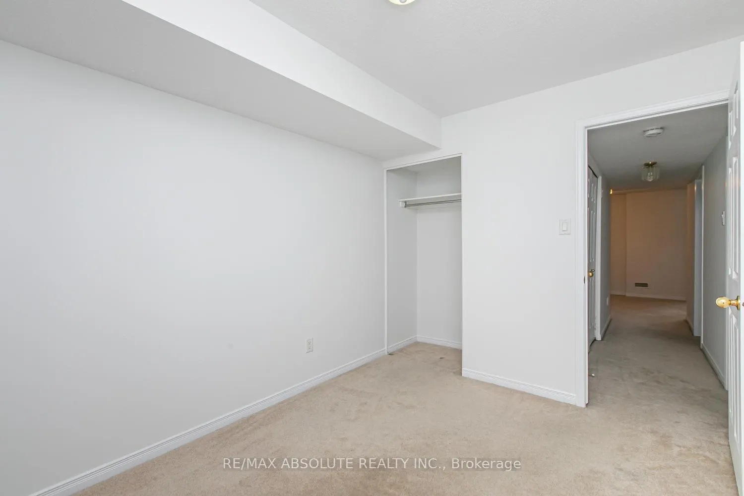 Photo 26 of 242 Gershwin Private, Ottawa, Westcliffe Estates — HOMEH