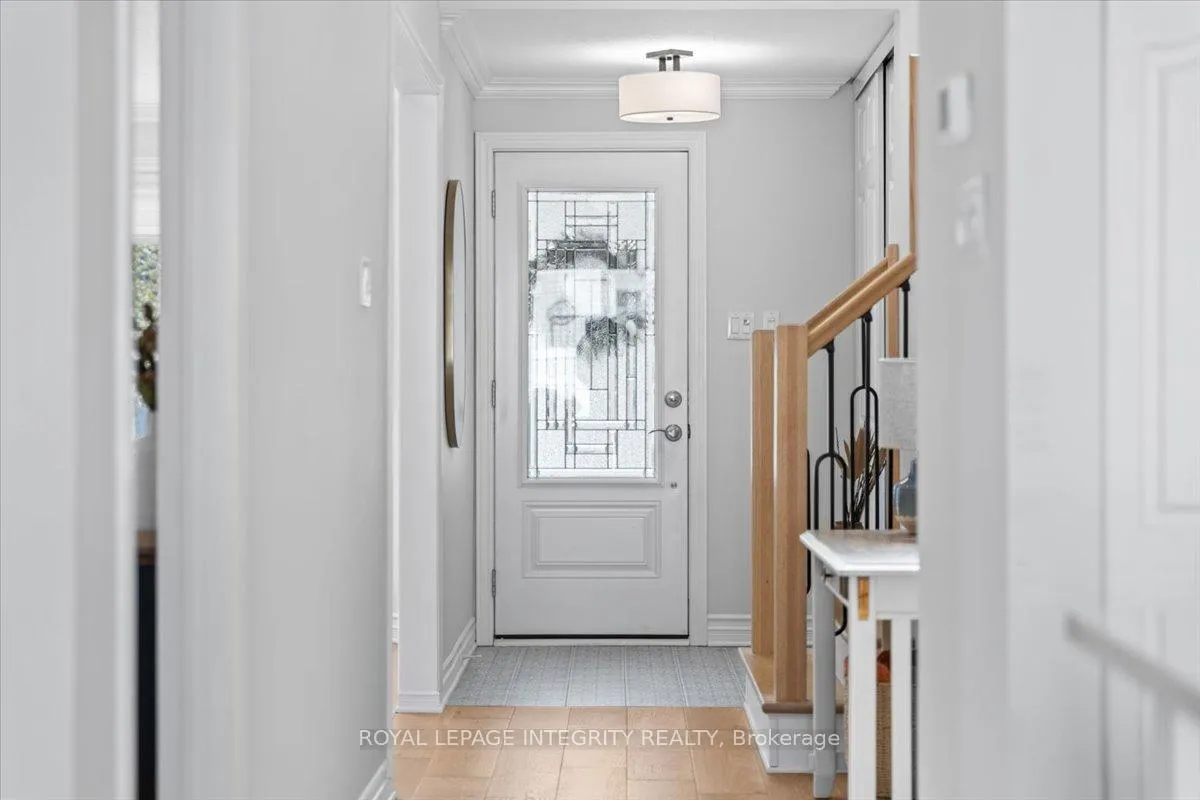 Photo 4 of 1749 Bellechasse Place, Ottawa, Chapel Hill — HOMEH