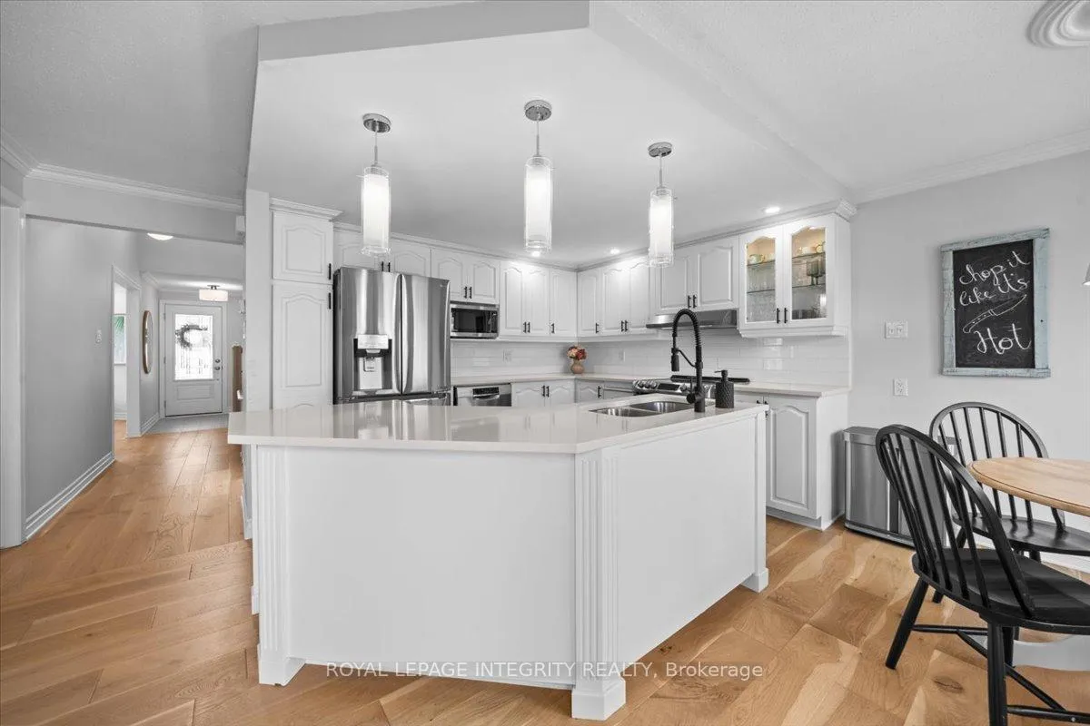 Photo 14 of 1749 Bellechasse Place, Ottawa, Chapel Hill — HOMEH