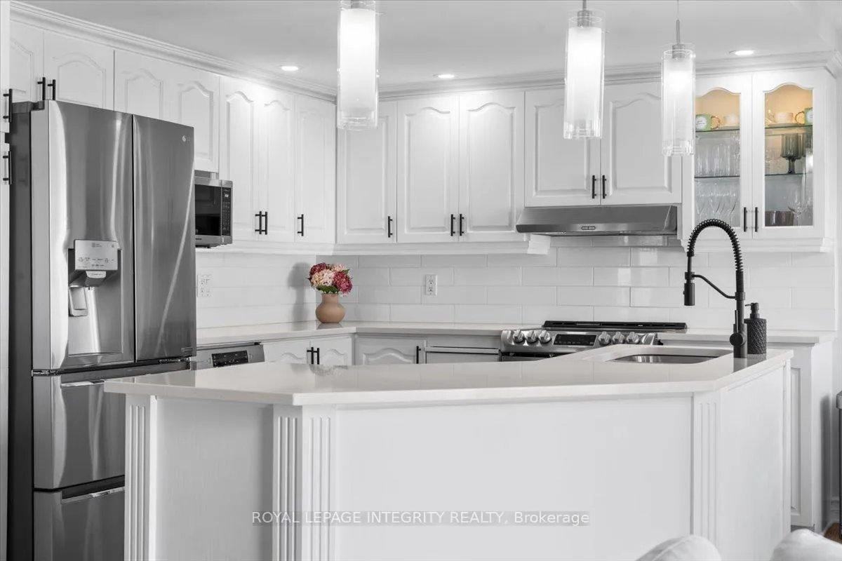 Photo 16 of 1749 Bellechasse Place, Ottawa, Chapel Hill — HOMEH