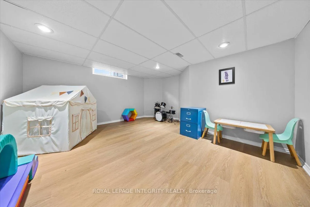 Photo 40 of 1749 Bellechasse Place, Ottawa, Chapel Hill — HOMEH