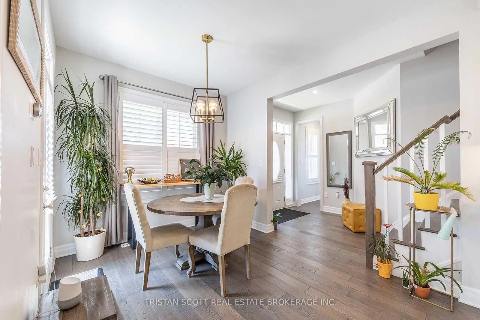 Photo 3 of 1208 Leger Way, Milton, Ford — HOMEH