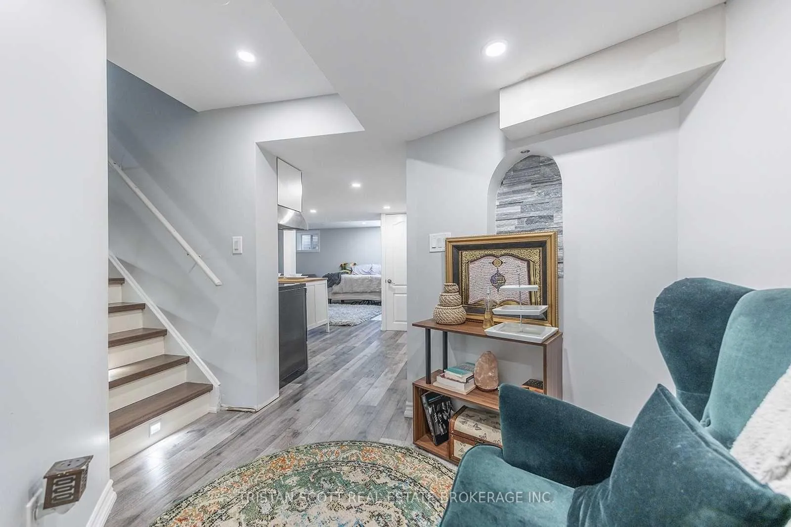 Photo 14 of 1208 Leger Way, Milton, Ford — HOMEH