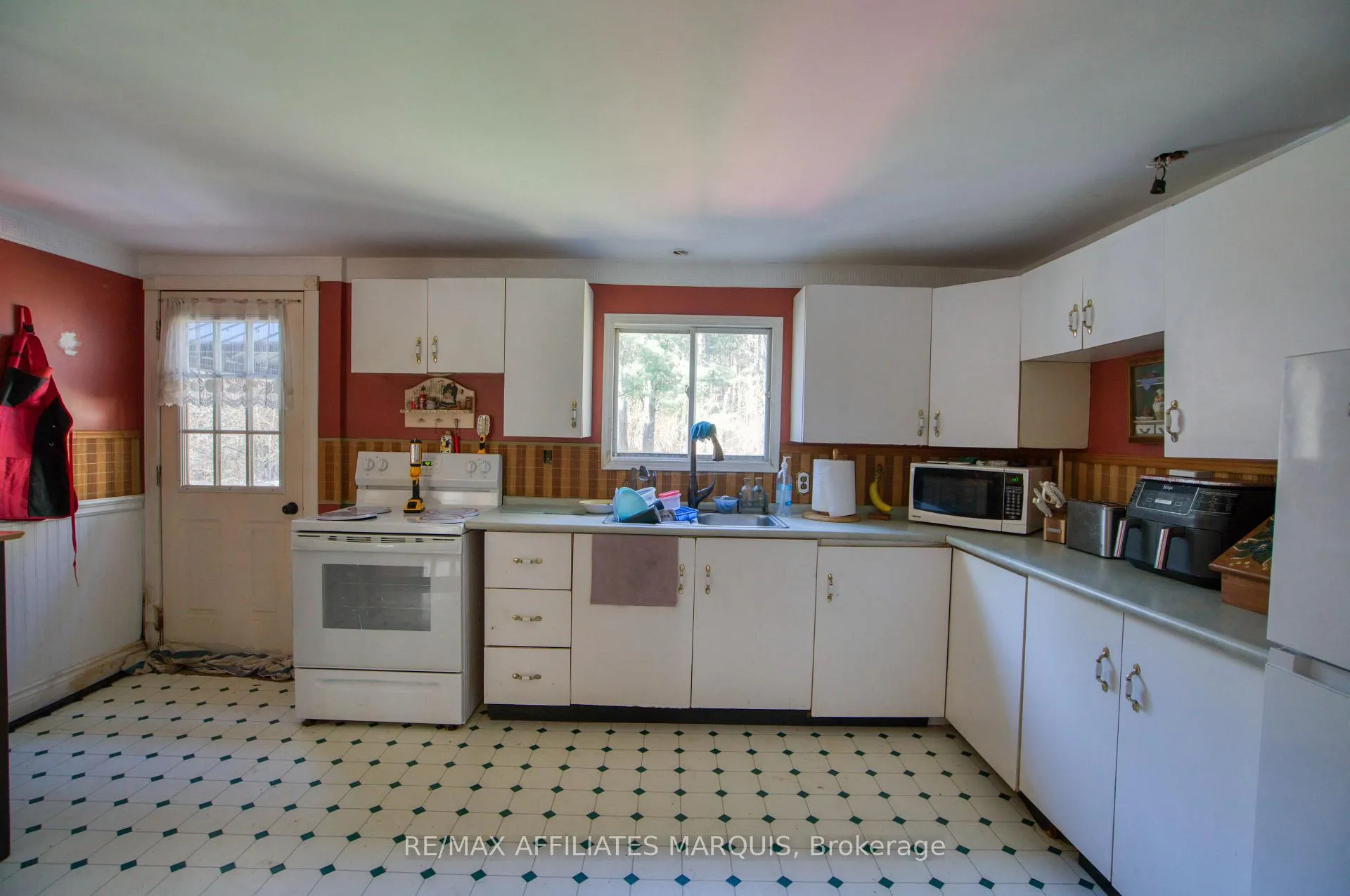Photo 9 of 641 Harper Road, Tay Valley, Bathurst/Burgess & Sherbrooke (Bathurst) Twp — HOMEH