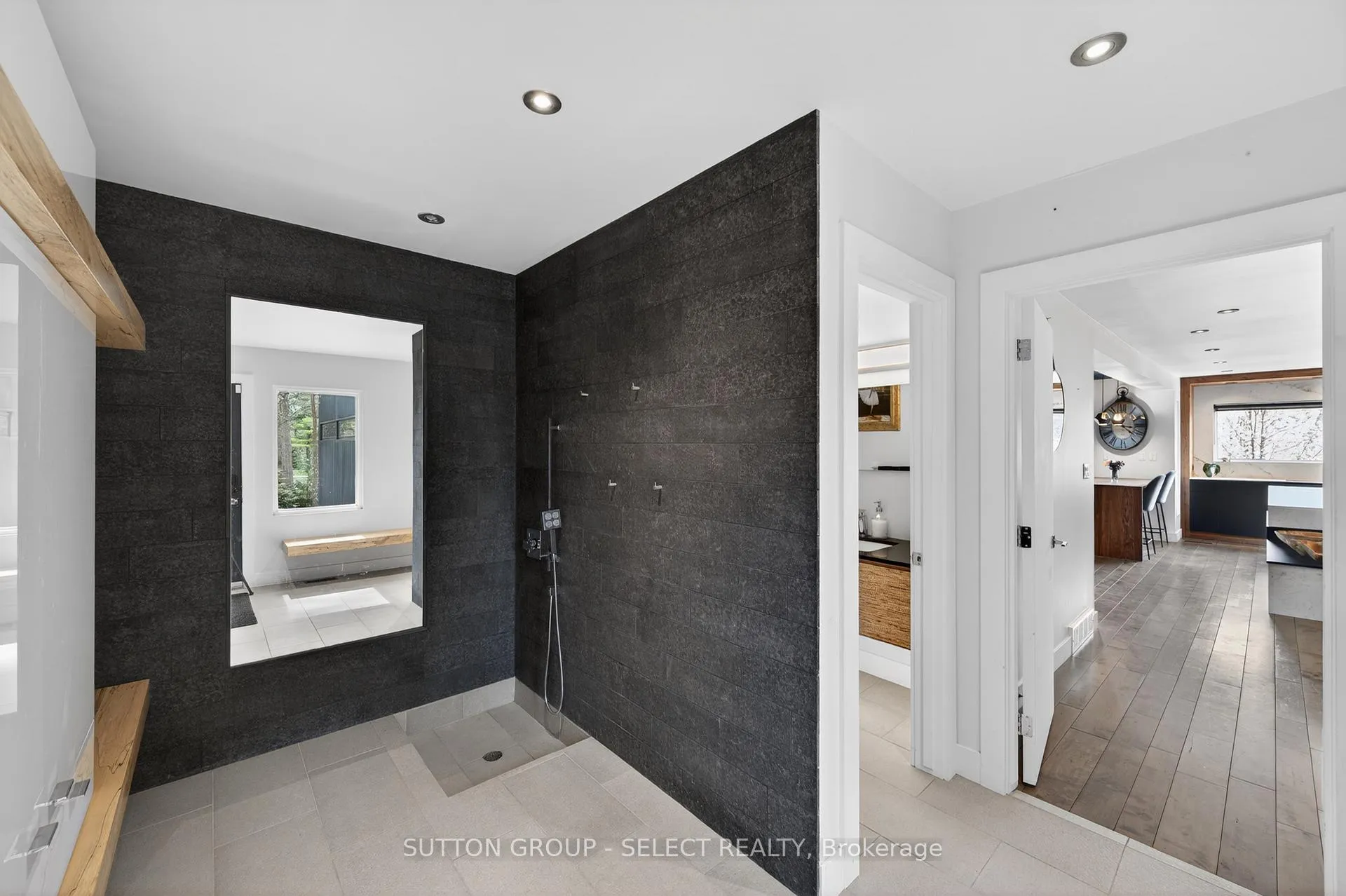 Photo 17 of 45 Blackburn Crescent, Middlesex Centre, Kilworth — HOMEH