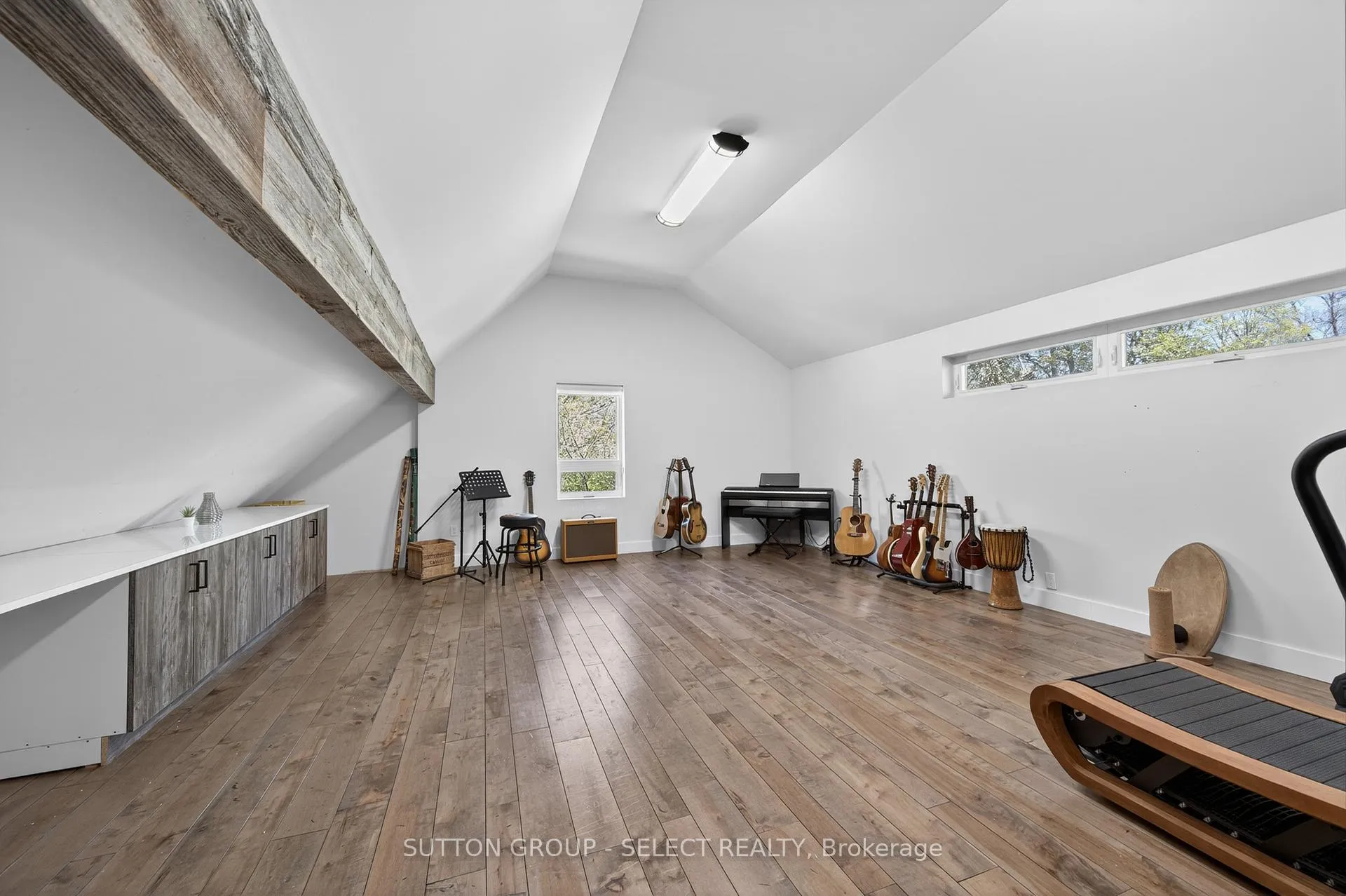 Photo 24 of 45 Blackburn Crescent, Middlesex Centre, Kilworth — HOMEH