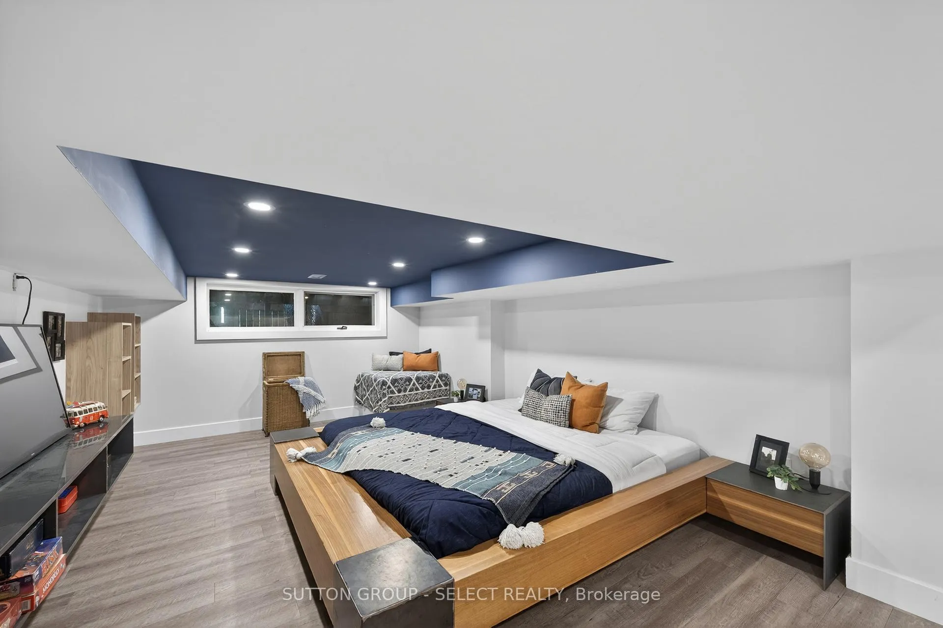 Photo 34 of 45 Blackburn Crescent, Middlesex Centre, Kilworth — HOMEH