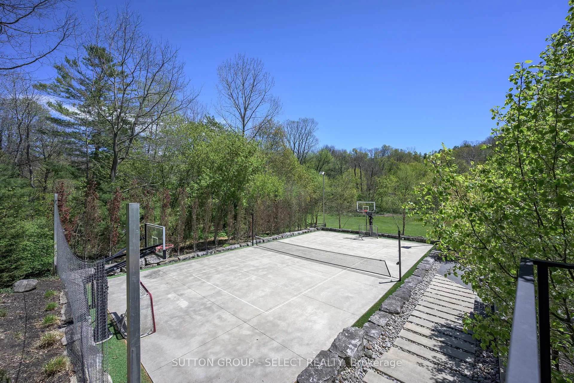 Photo 42 of 45 Blackburn Crescent, Middlesex Centre, Kilworth — HOMEH