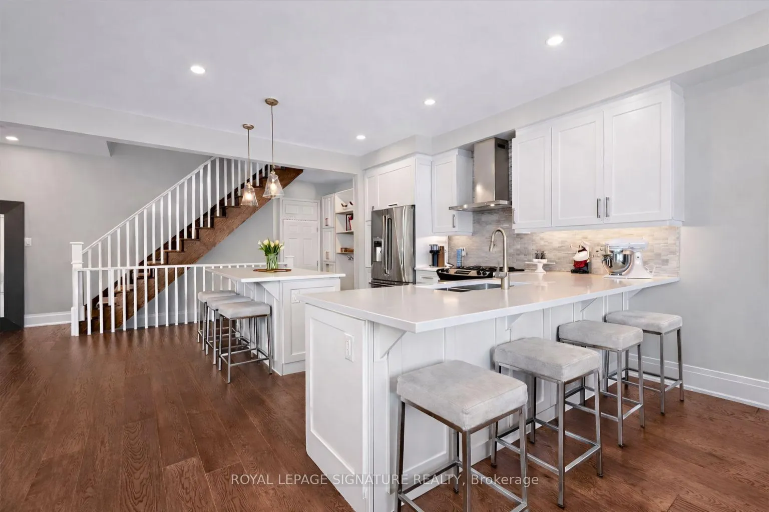 Photo 6 of Unit 19, 3042 Creekshore Common, Oakville, Glenorchy — HOMEH
