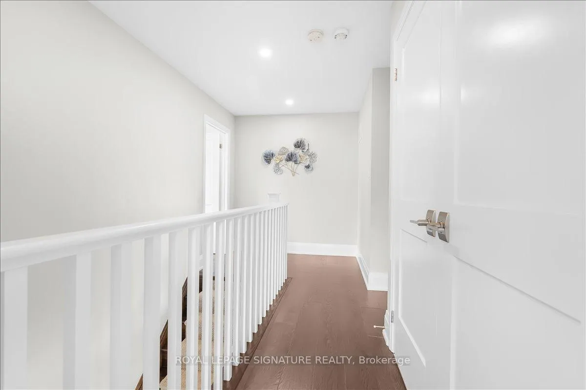 Photo 12 of Unit 19, 3042 Creekshore Common, Oakville, Glenorchy — HOMEH