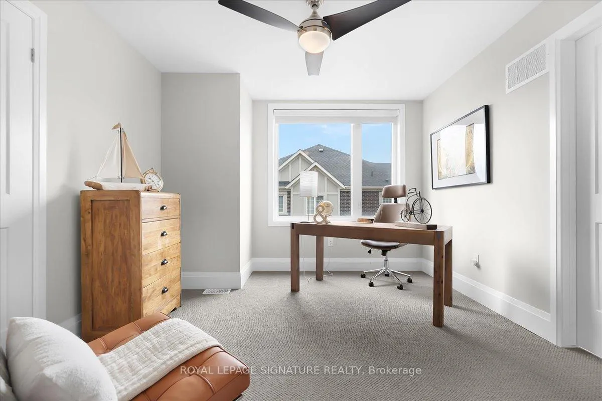 Photo 19 of Unit 19, 3042 Creekshore Common, Oakville, Glenorchy — HOMEH