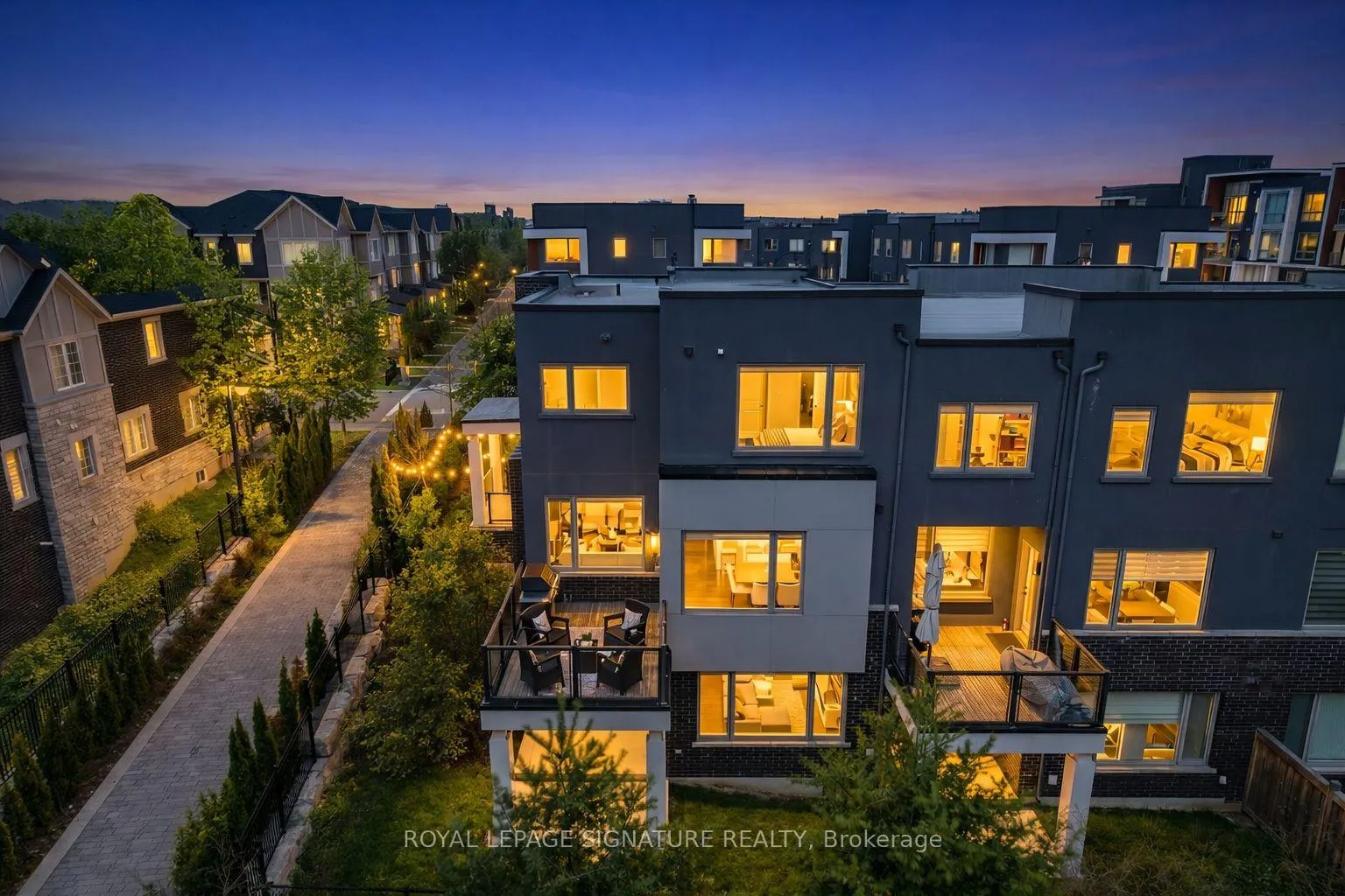 Photo 28 of Unit 19, 3042 Creekshore Common, Oakville, Glenorchy — HOMEH