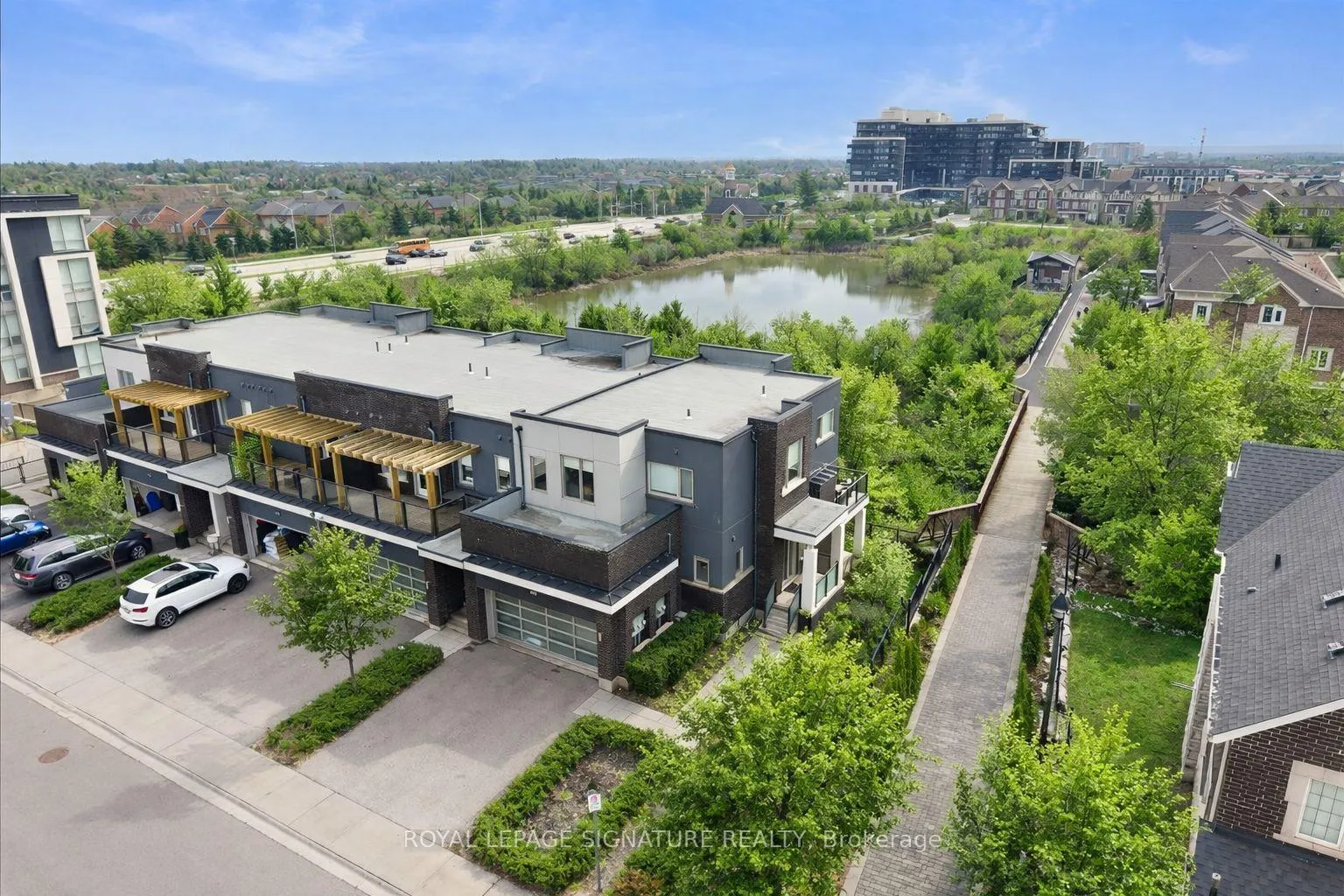 Photo 29 of Unit 19, 3042 Creekshore Common, Oakville, Glenorchy — HOMEH
