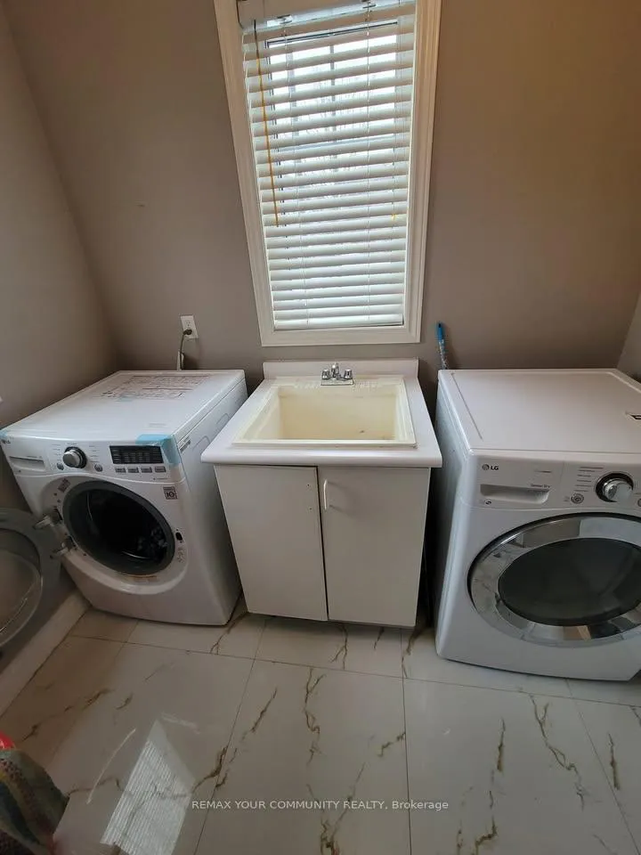 Photo 11 of 25 Laura Sabrina Drive, Vaughan, Sonoma Heights — HOMEH