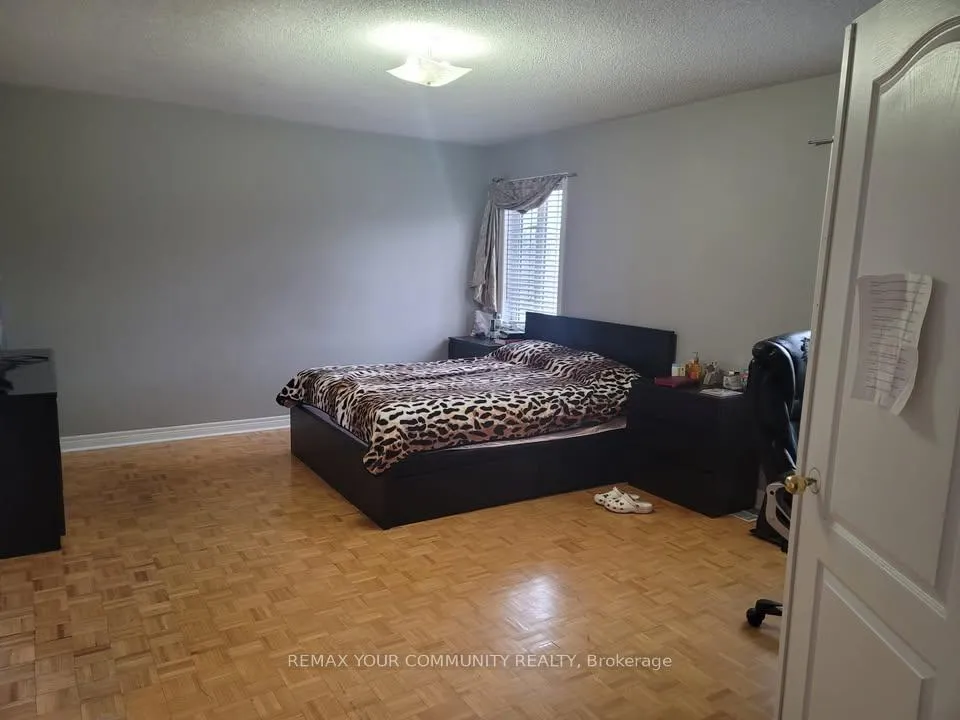 Photo 12 of 25 Laura Sabrina Drive, Vaughan, Sonoma Heights — HOMEH